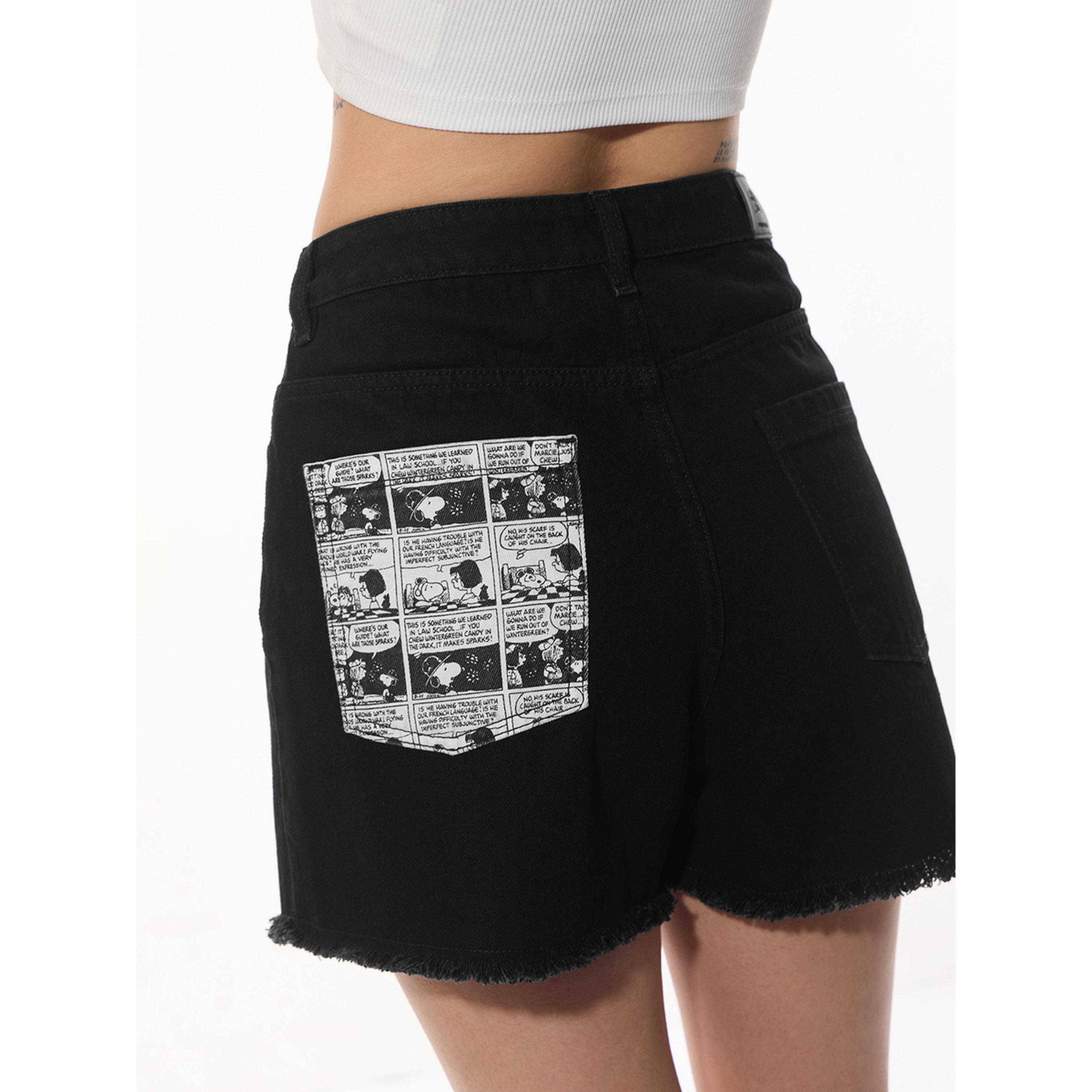 شورت دنيم أسود بحواف غير منتظمة-women-clothing-shorts-image-6