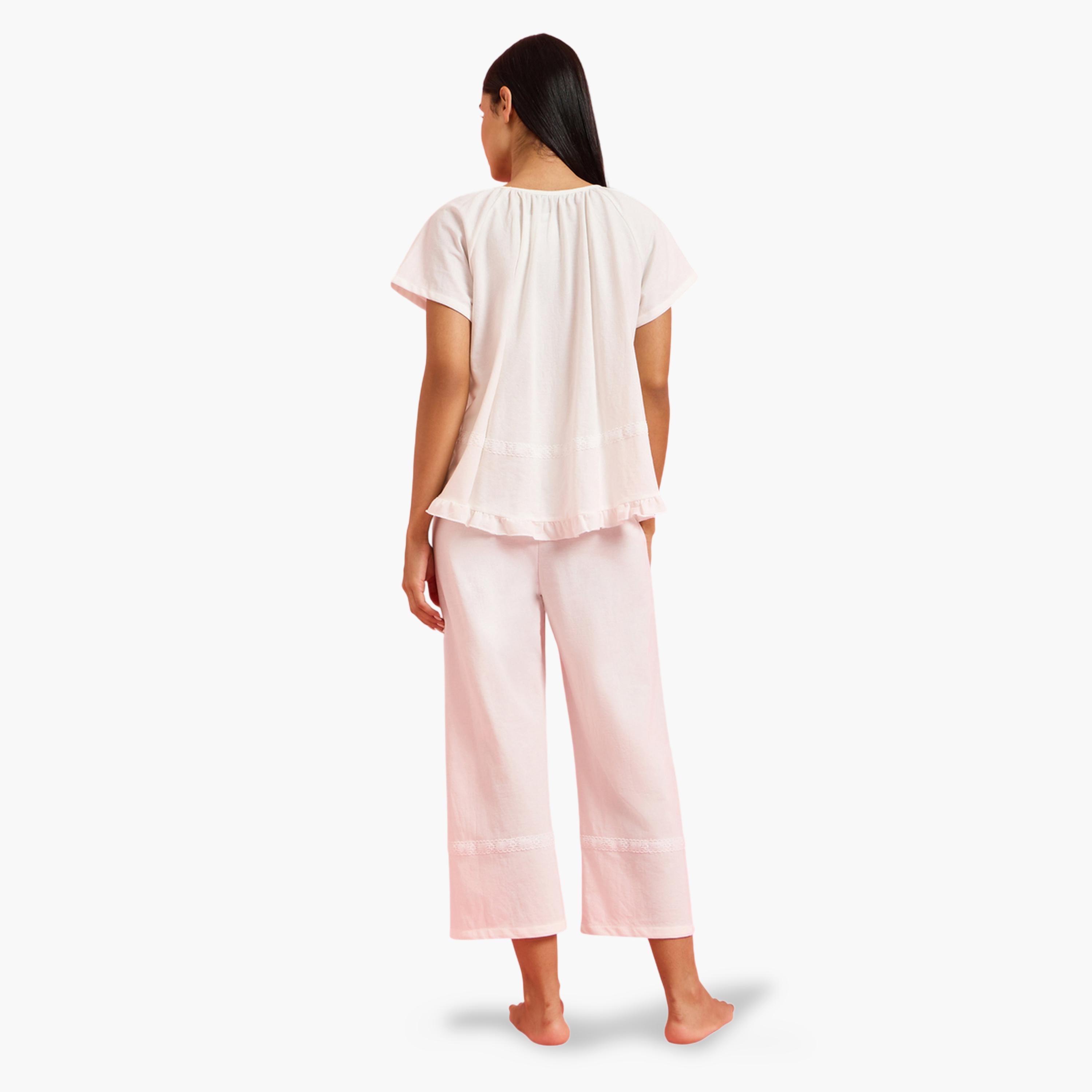 طقم بيجاما من بنطال وبلوزة بتفاصيل كشكشة سادة باللون الأبيض-women-clothing-nightwear-pyjamas-longsets-image-3