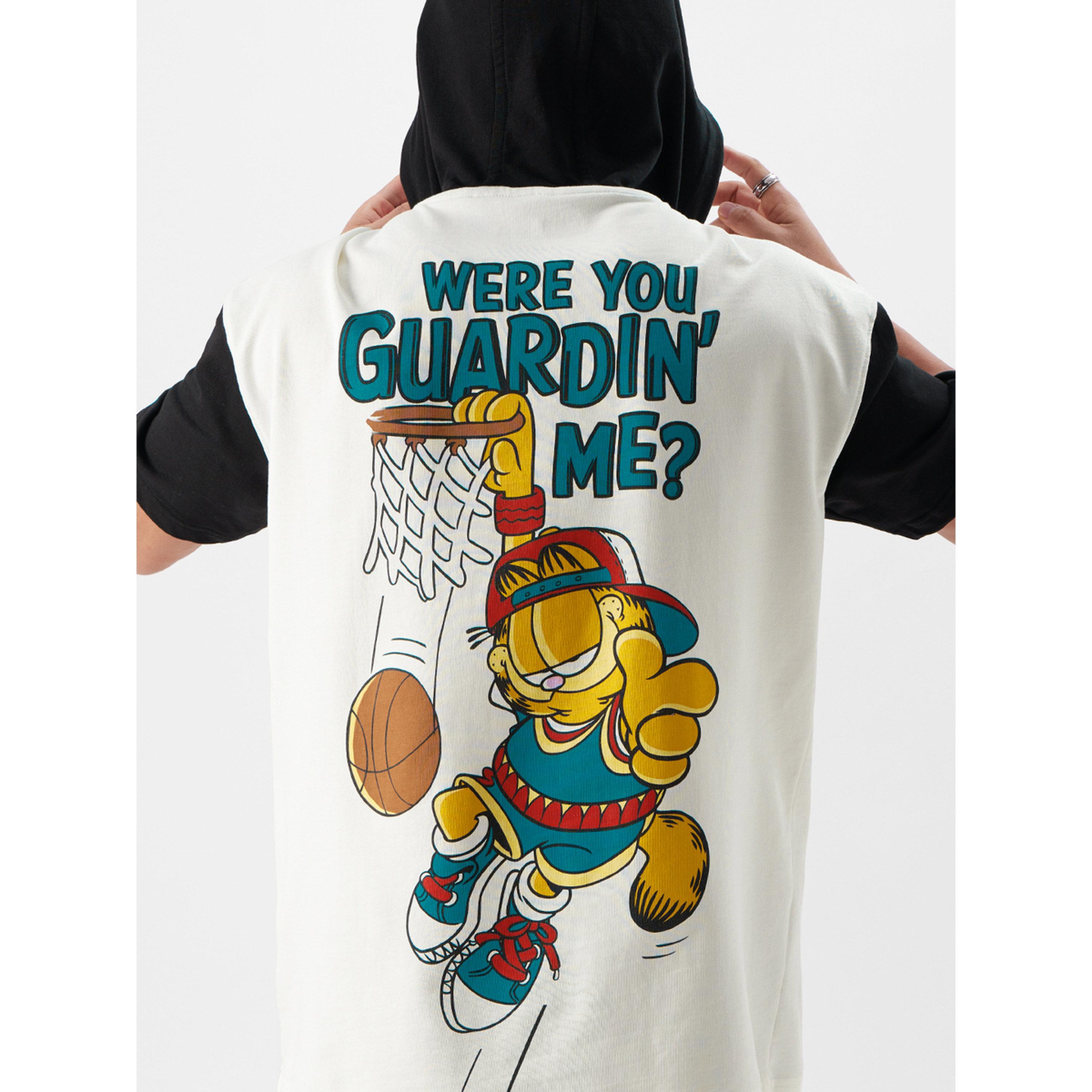 تيشيرت واسع رجالي بقبعة وطبعة جرافيك غارفيلد-men-clothing-tshirtsandpolos-tshirts-image-5