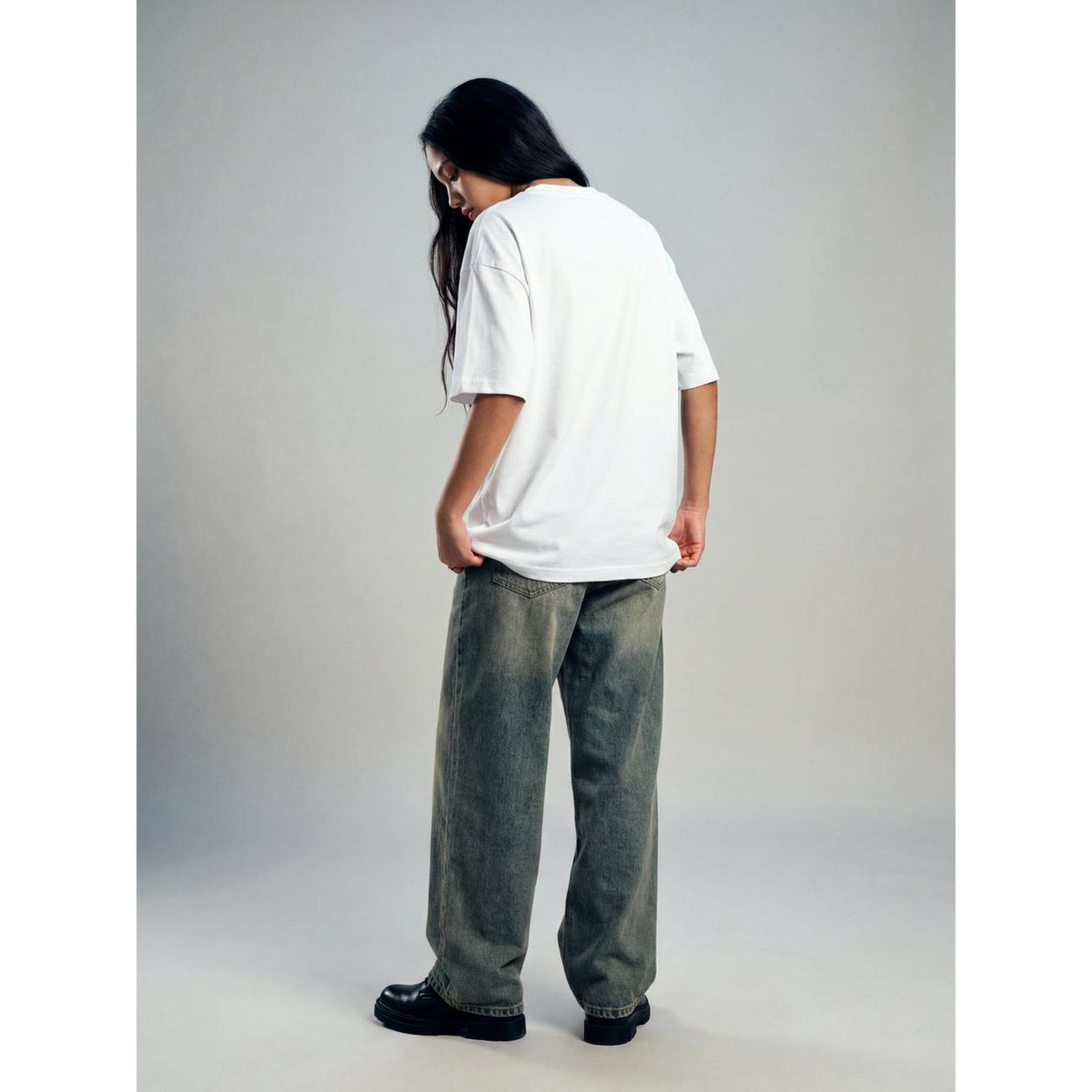 تيشيرت واسع بأكمام قصيرة وطبعة رسومات باللون الأبيض-women-clothing-tshirts-image-5
