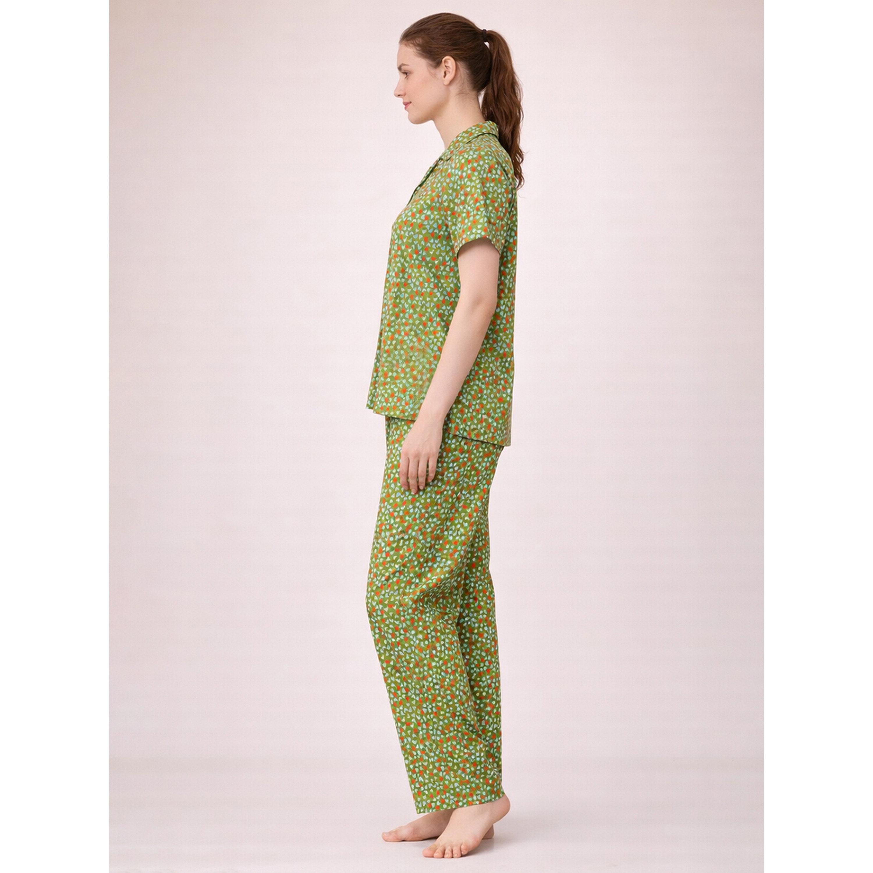 طقم بيجاما من بنطال وبلوزة وطبعة قلوب بالكامل-women-clothing-nightwear-pyjamas-longsets-image-3