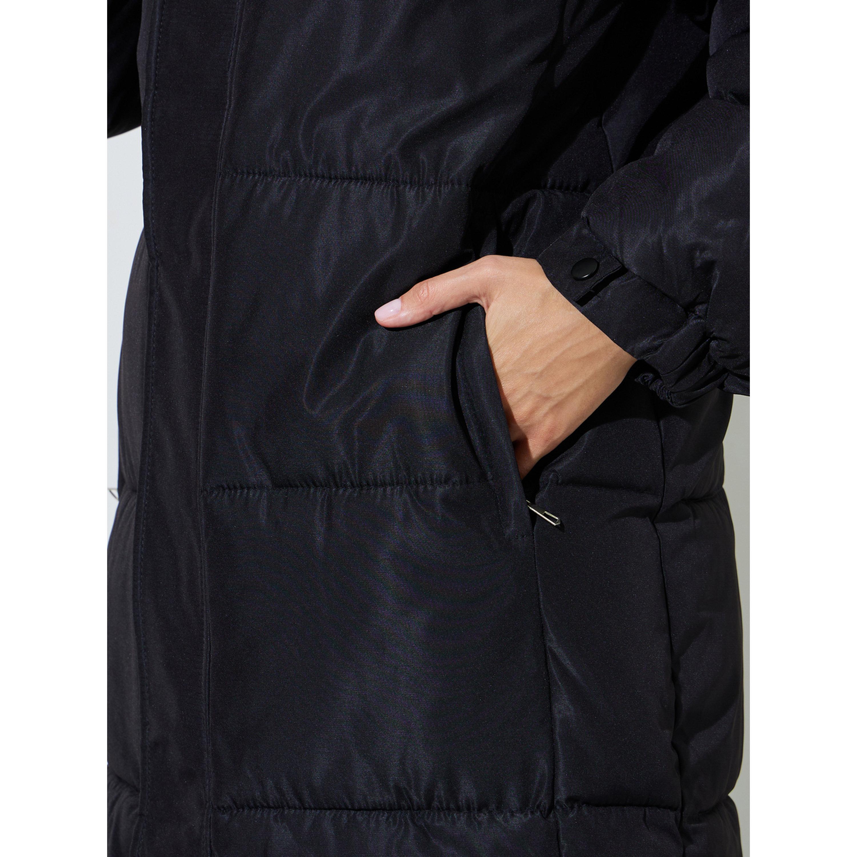 Styli Black Solid Regular Fit Padded Midi Coat-women-winterwear-coatsandjackets-jackets-image-5