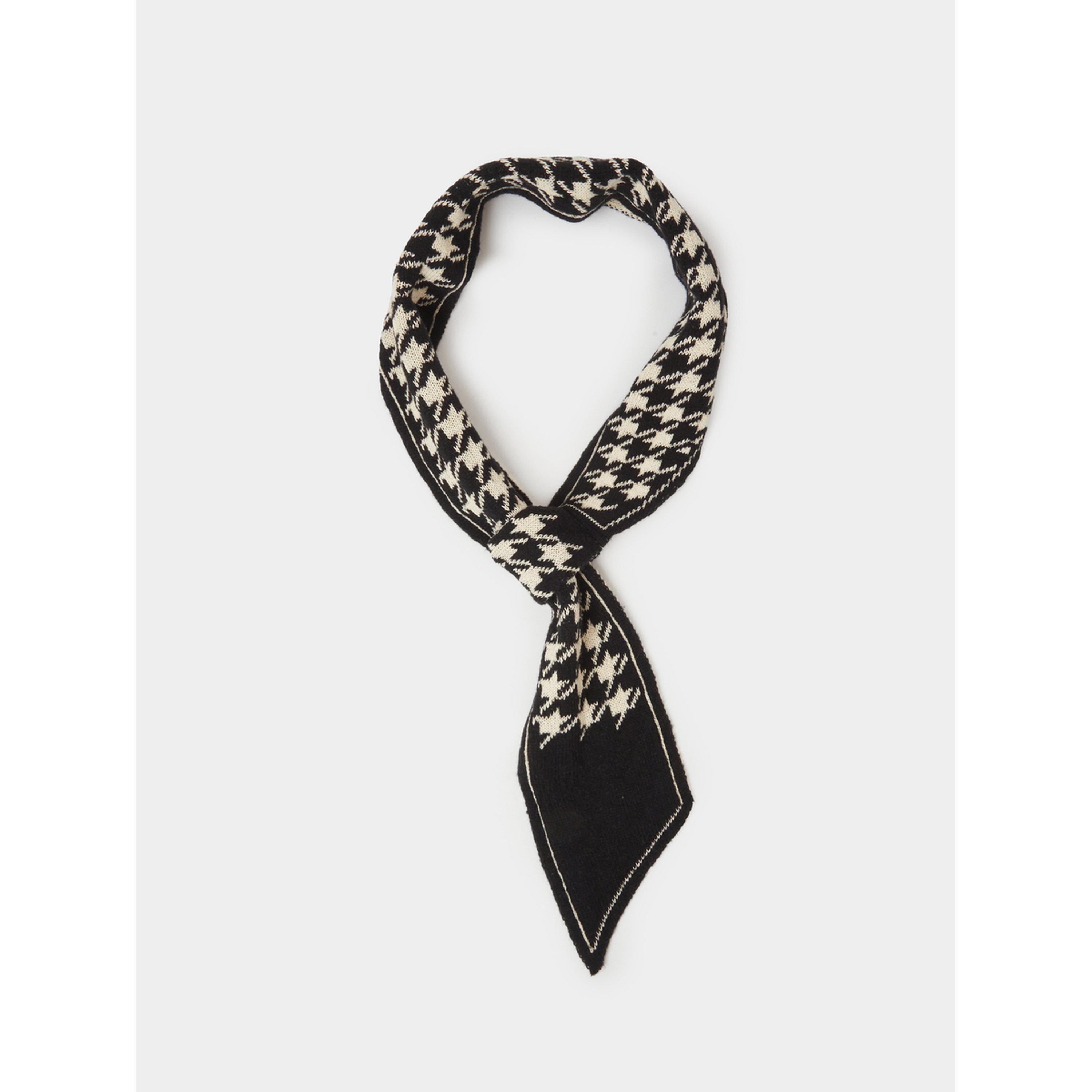 وشاح محبوك بطبعة هوندزتوث أسود-women-clothingaccessories-scarves-image-1