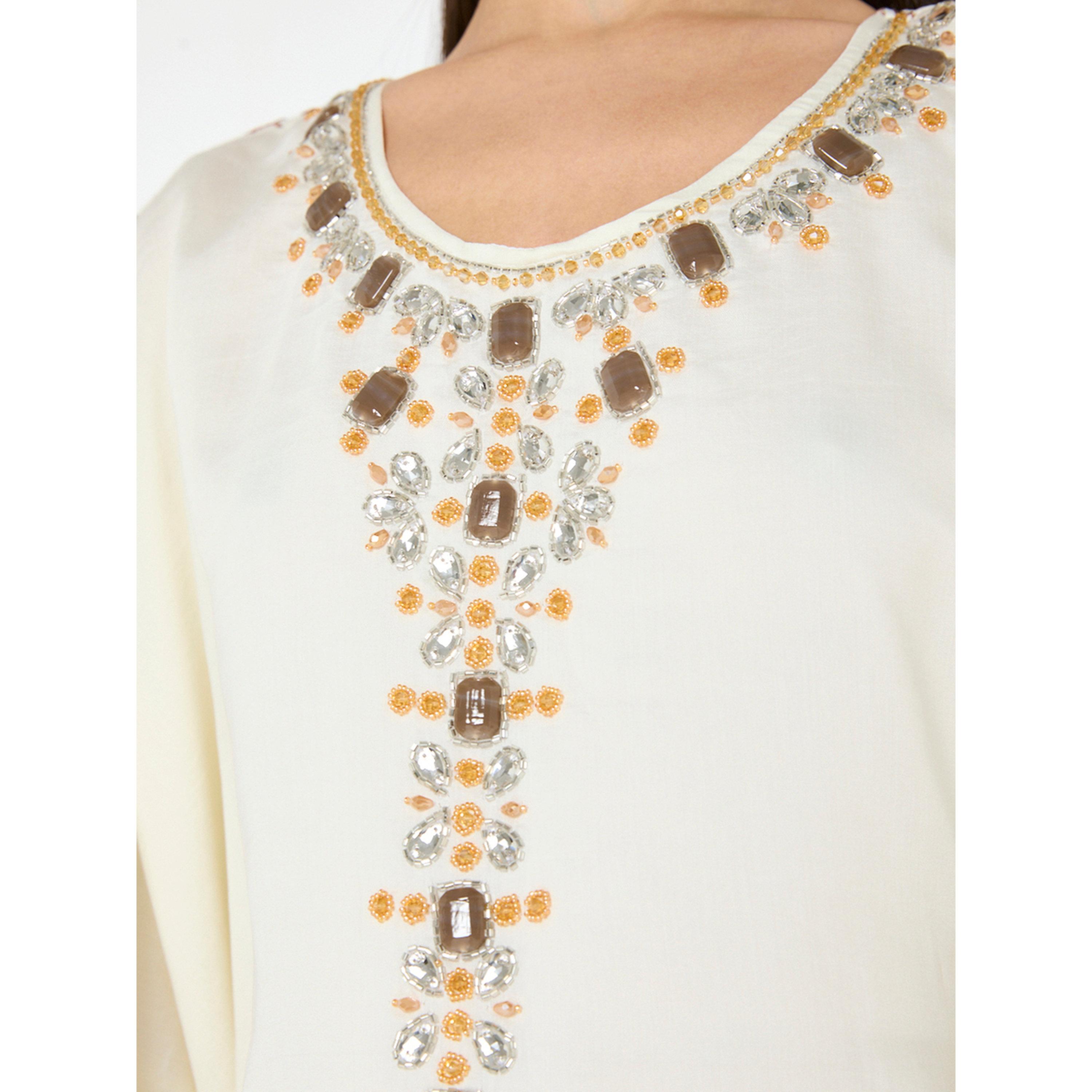 Thouq X Styli Off-White A-Line Maxi Jalabiya with Intricate Embellishments-women-arabicclothing-jalabiyas-image-4