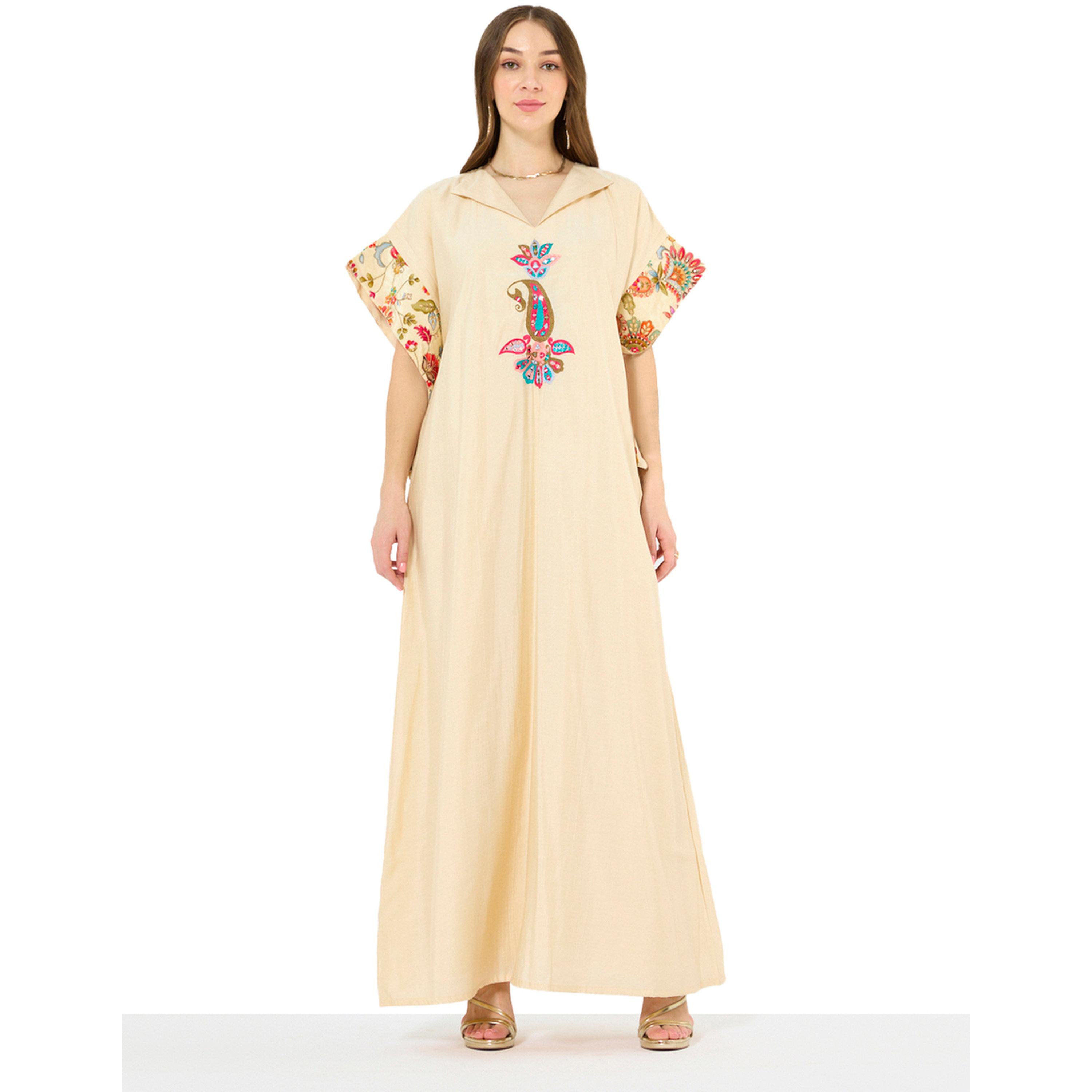 جلابية طويلة بحافة واسعة بتطريز ملون بلون بيج-women-arabicclothing-jalabiyas-image-1
