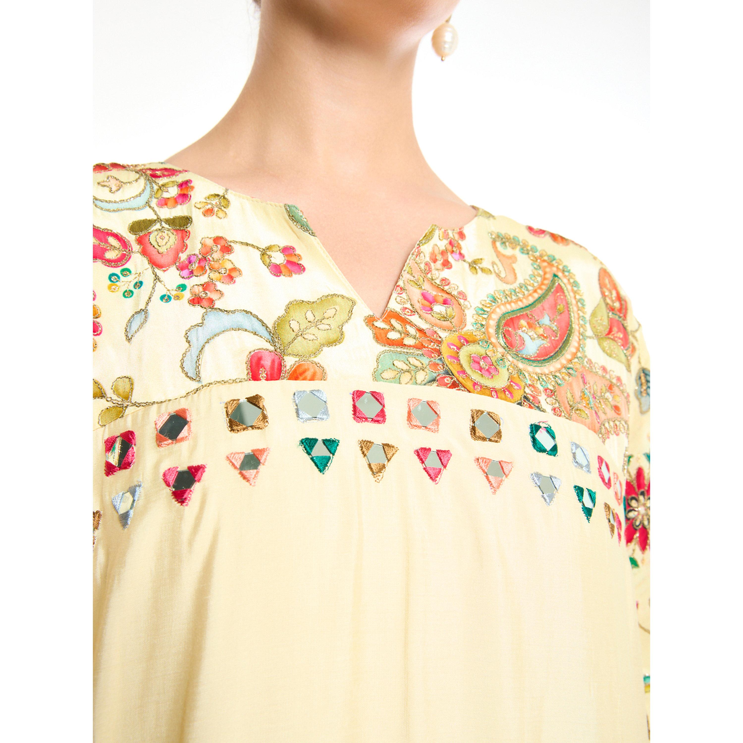 Thouq X Styli Cream A-Line Maxi Jalabiya with Floral Embroidery-women-arabicclothing-jalabiyas-image-4