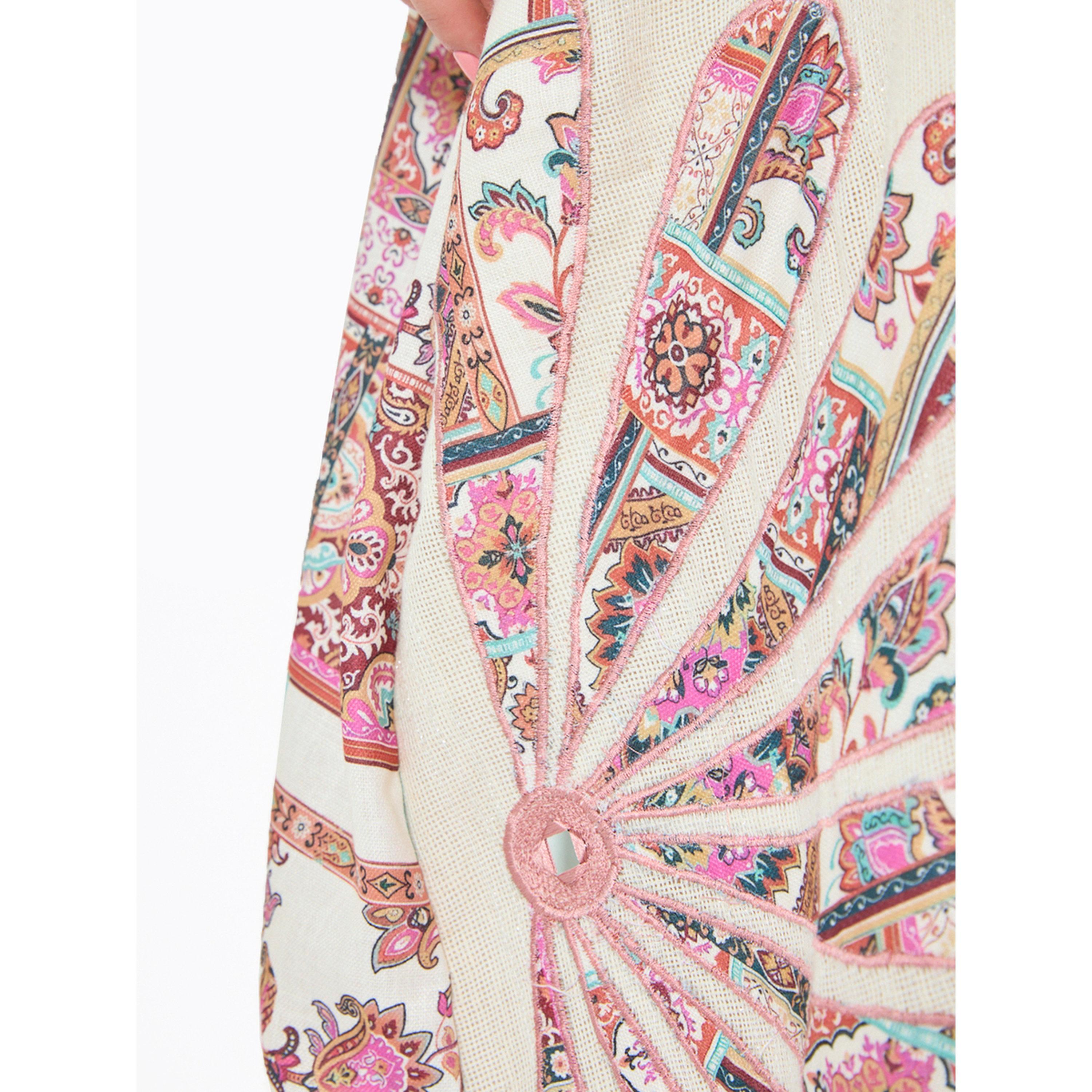 Thouq X Styli Cream A-Line Maxi Kaftan with Patchwork Motif-women-arabicclothing-kaftan-image-4