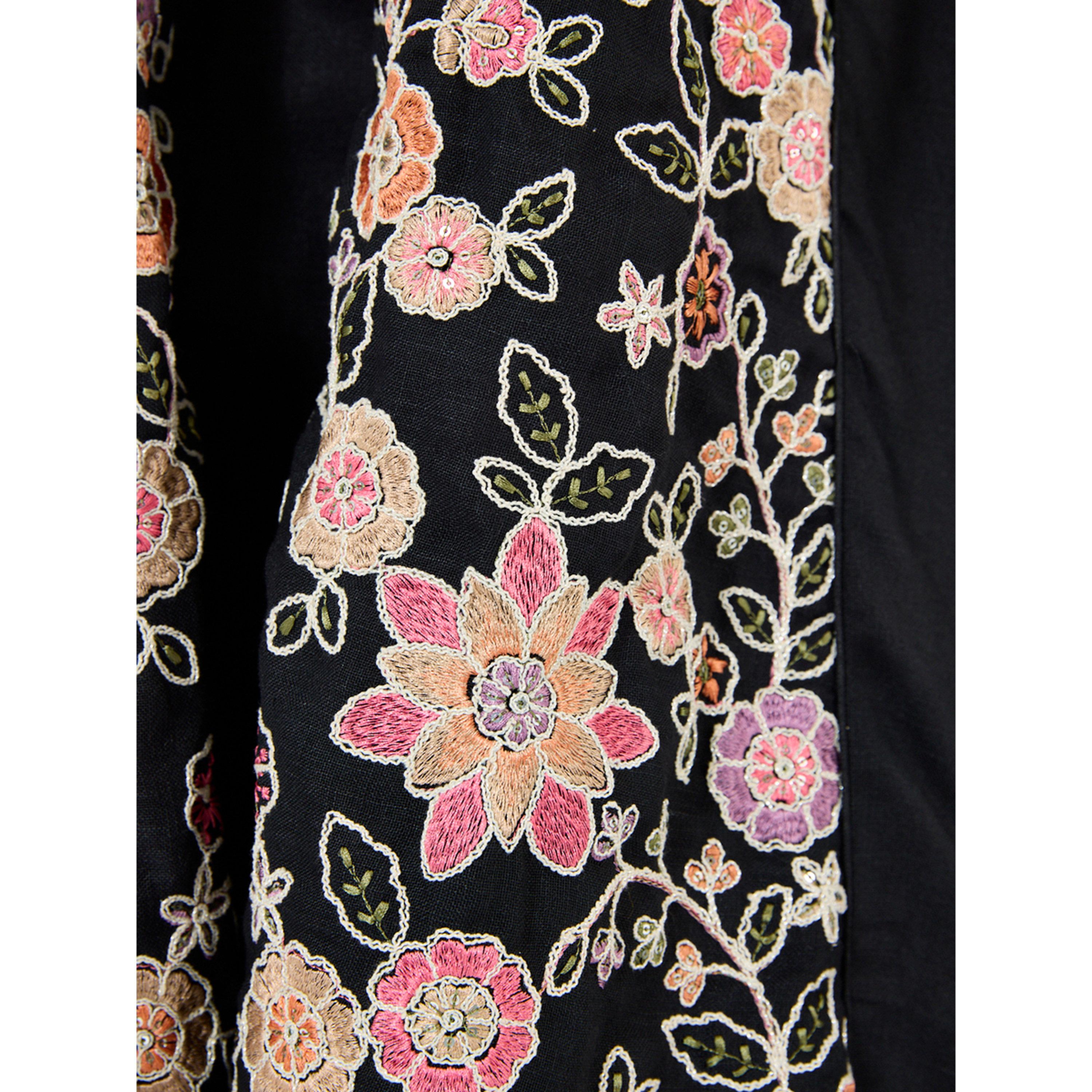 Thouq X Styli Black A-Line Maxi Jalabiya with Floral Embroidery-women-arabicclothing-jalabiyas-image-4