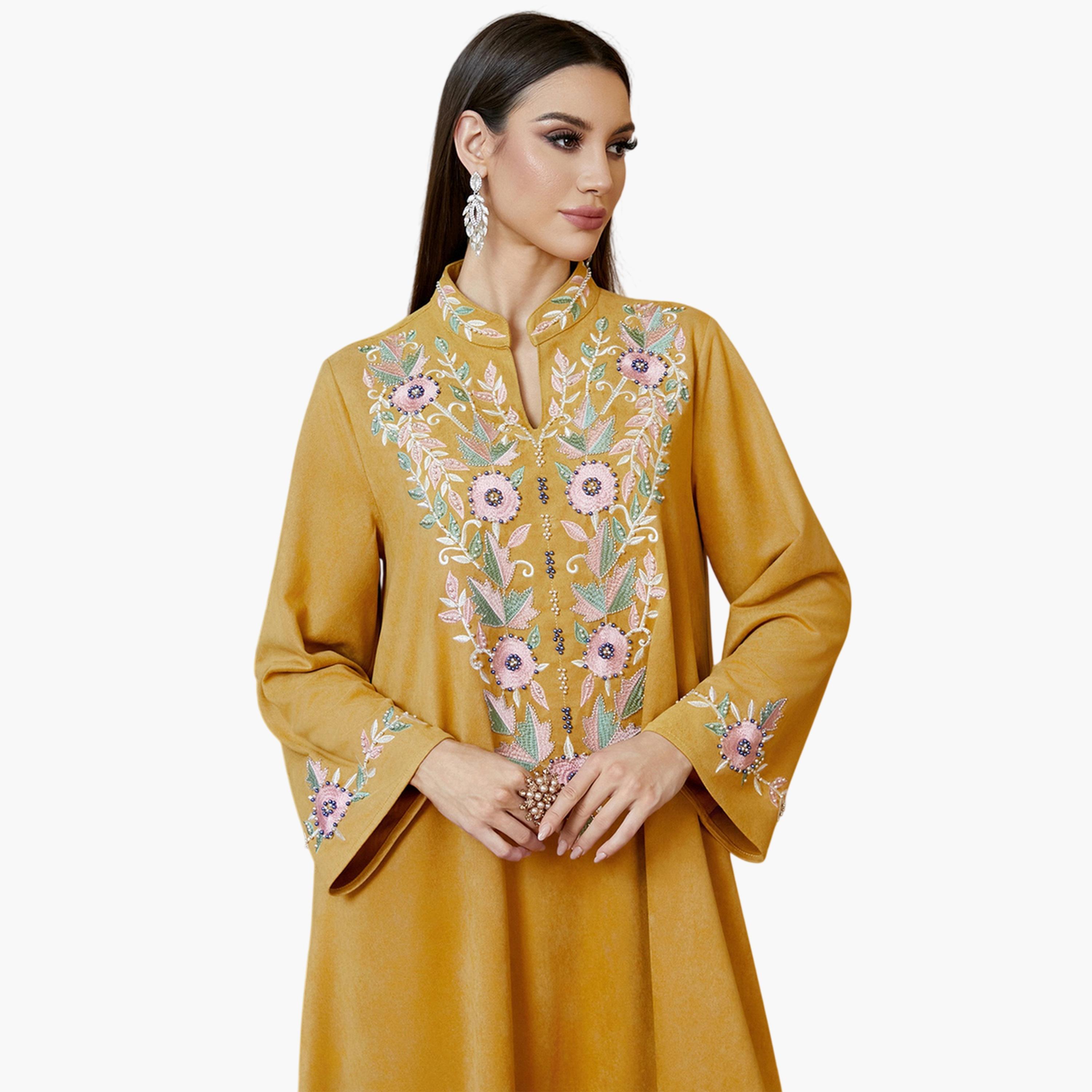 جلابية طويلة بأكمام طويلة وتطريز زهور باللون الأصفر-women-arabicclothing-jalabiyas-image-2