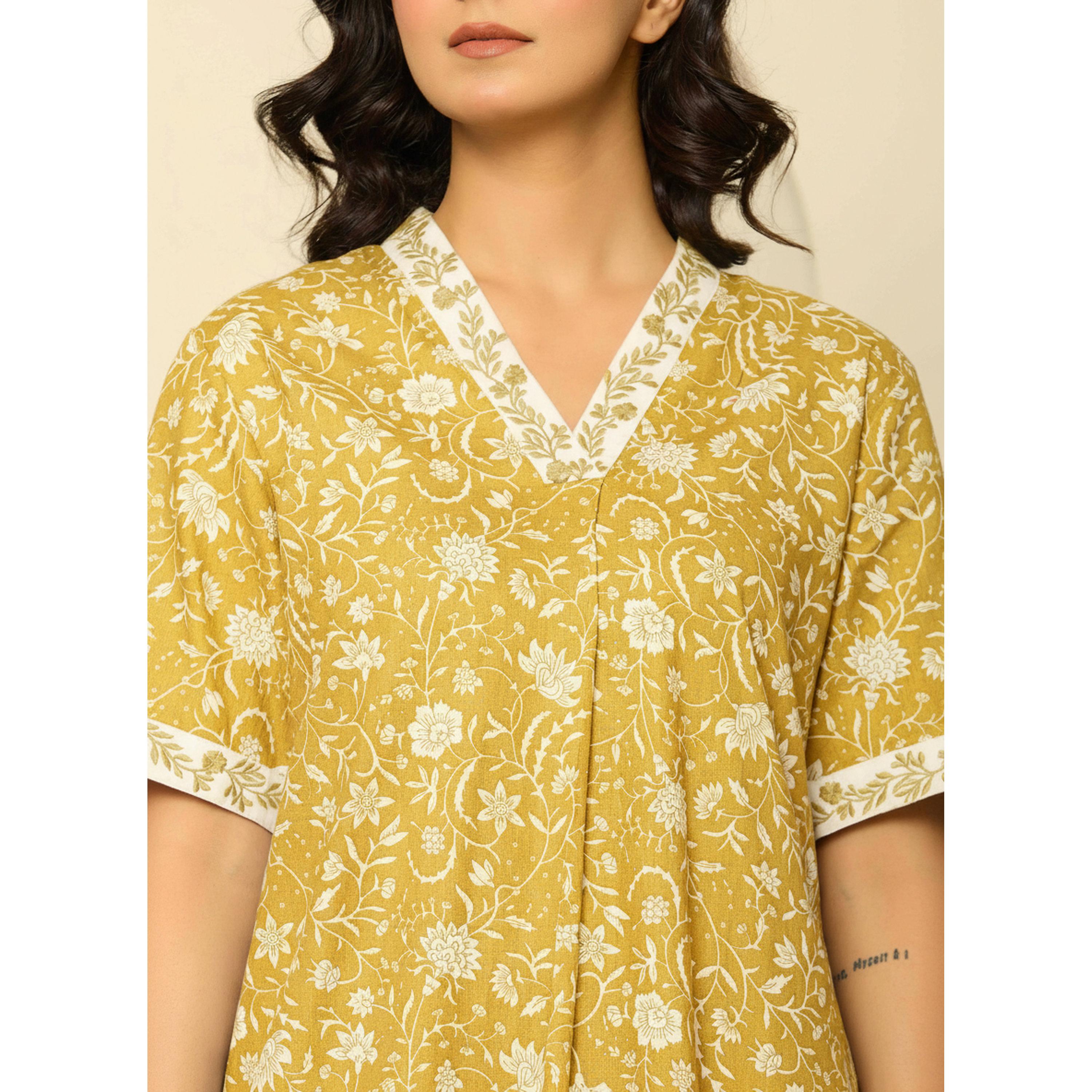 قميص نوم قطن بأكمام قصيرة وطبعة أزهار بلون أصفر-women-clothing-nightwear-nighties-image-4
