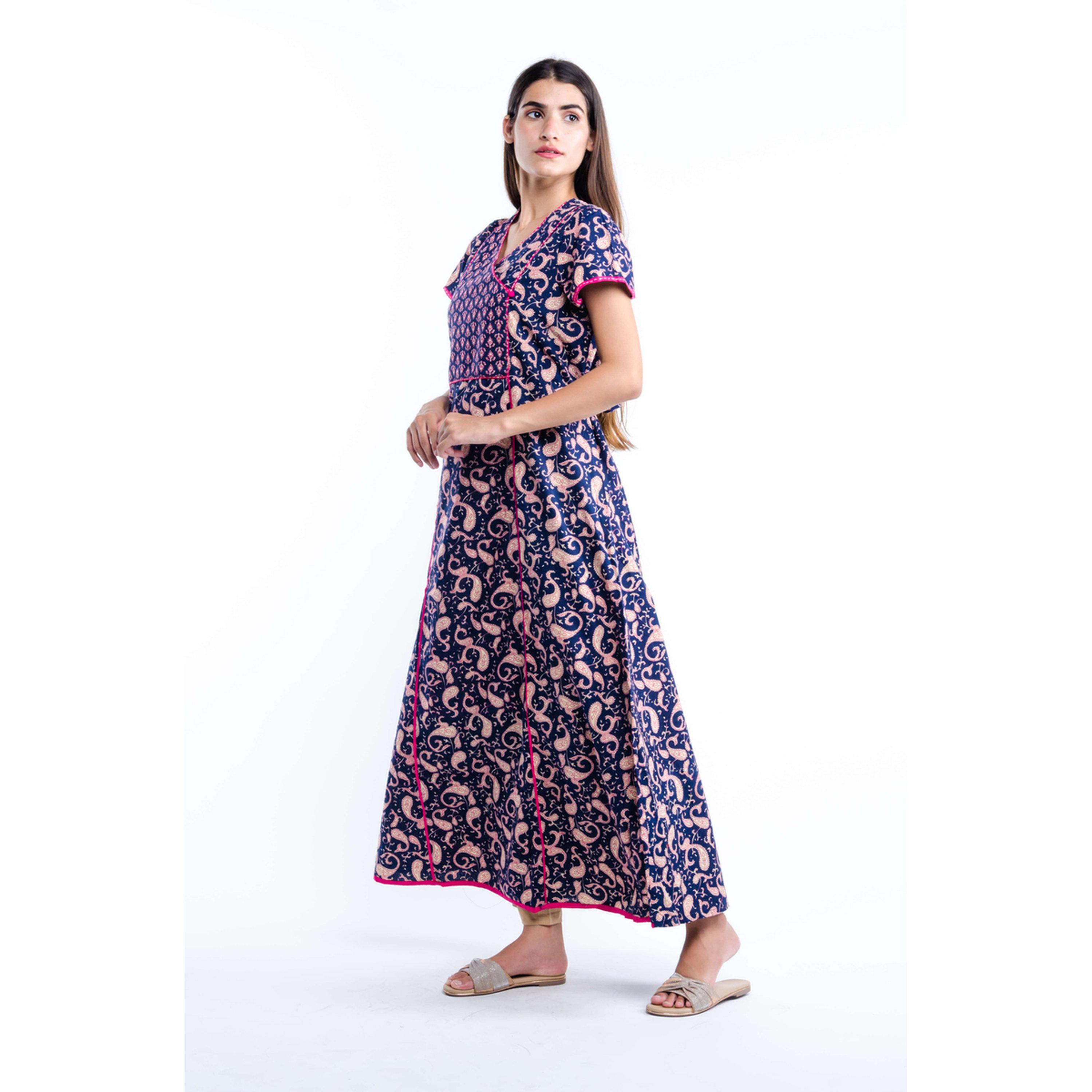 قميص نوم بأكمام قصيرة وطبعة بيزلي بلون أزرق-women-clothing-nightwear-nighties-image-3