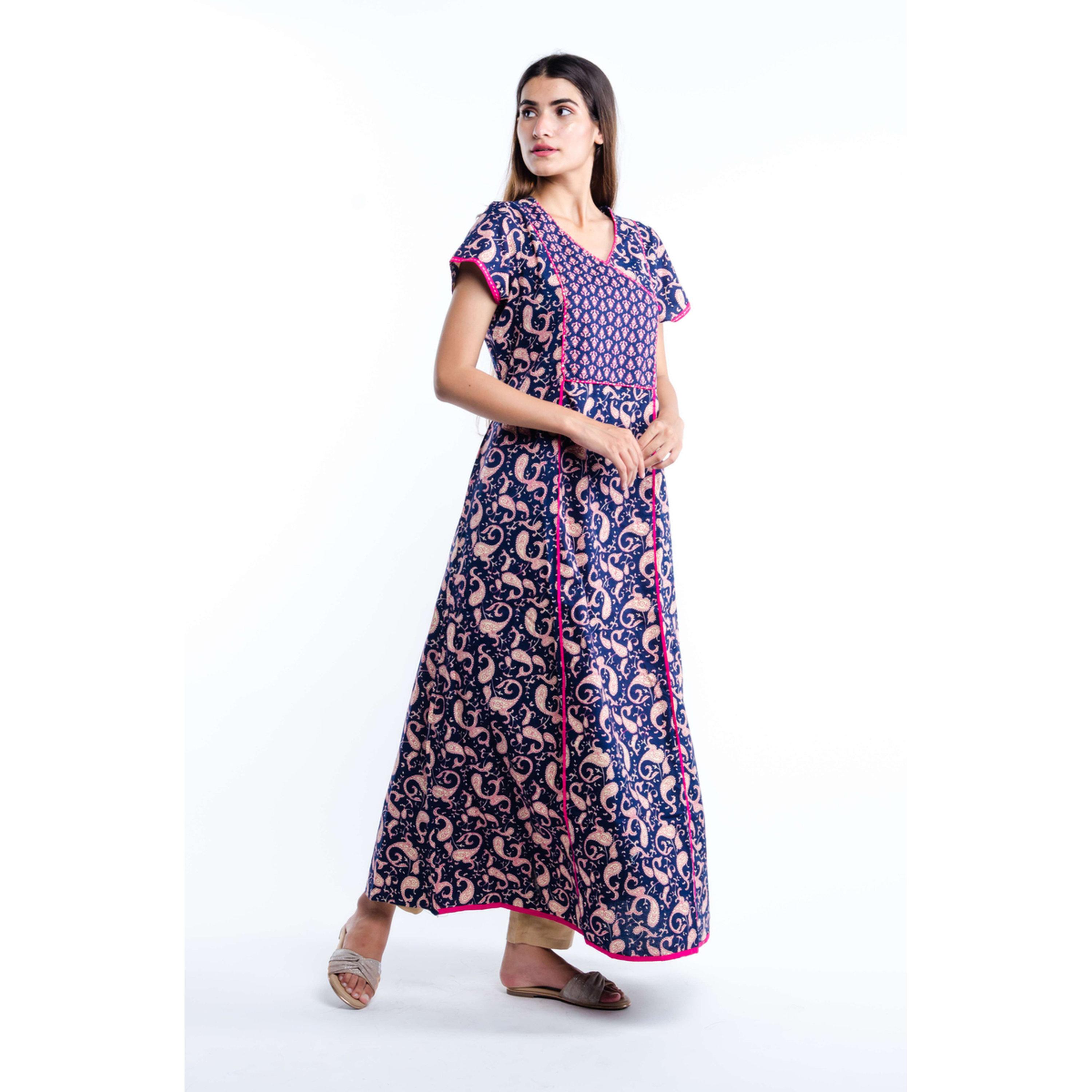 قميص نوم بأكمام قصيرة وطبعة بيزلي بلون أزرق-women-clothing-nightwear-nighties-image-4