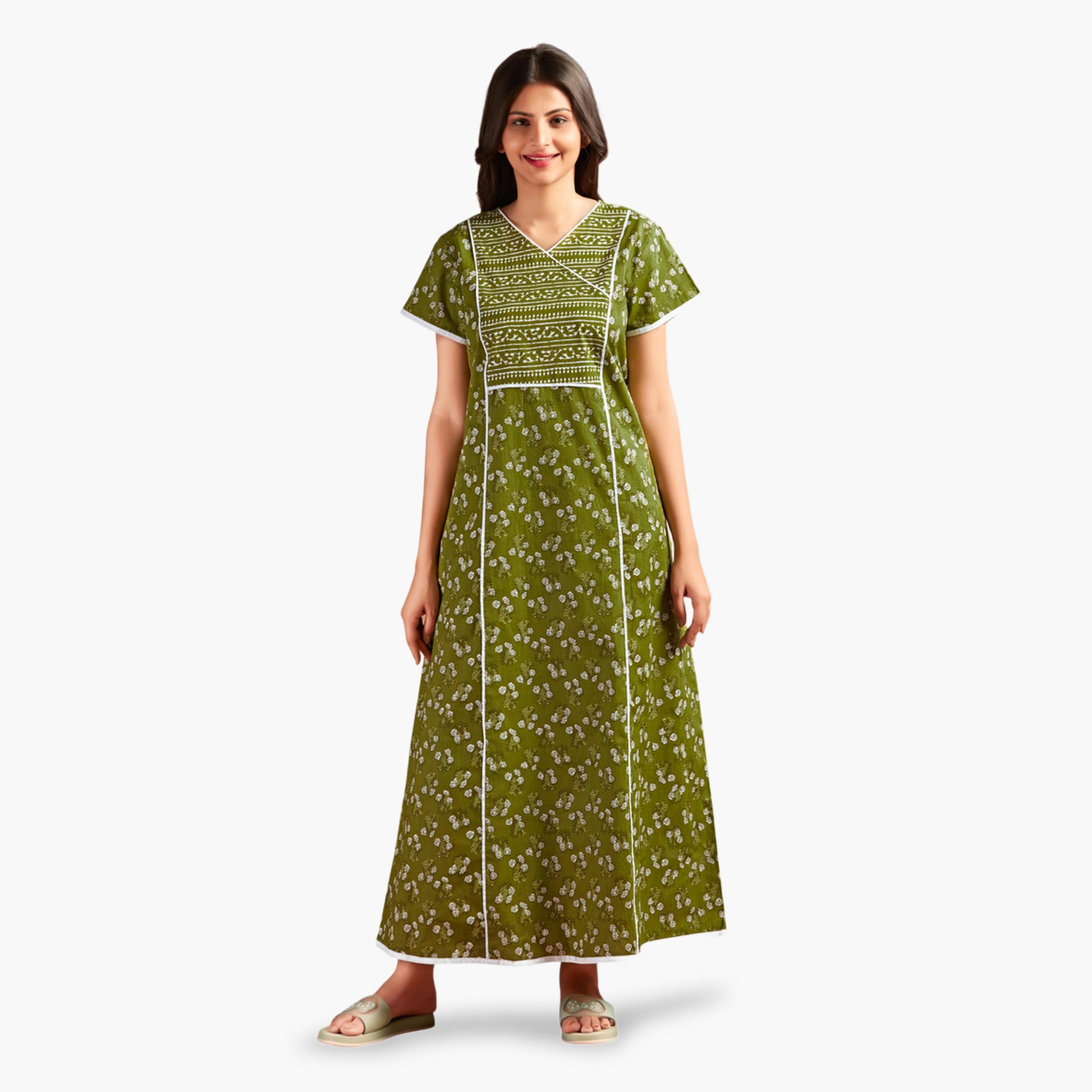 قميص نوم قطن بأكمام قصيرة وطبعة أزهار بلون أخضر-women-clothing-nightwear-nighties-image-1