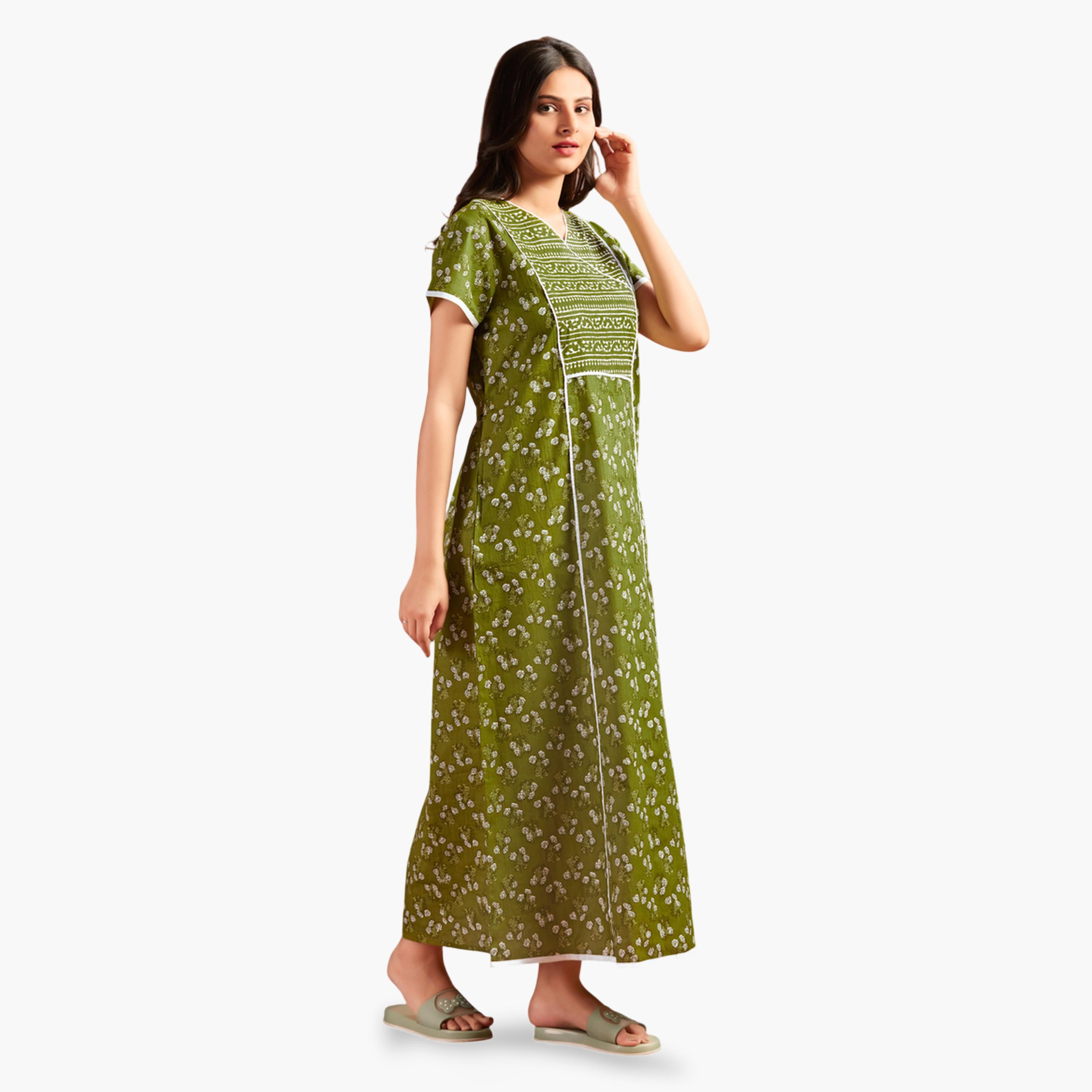 قميص نوم قطن بأكمام قصيرة وطبعة أزهار بلون أخضر-women-clothing-nightwear-nighties-image-2
