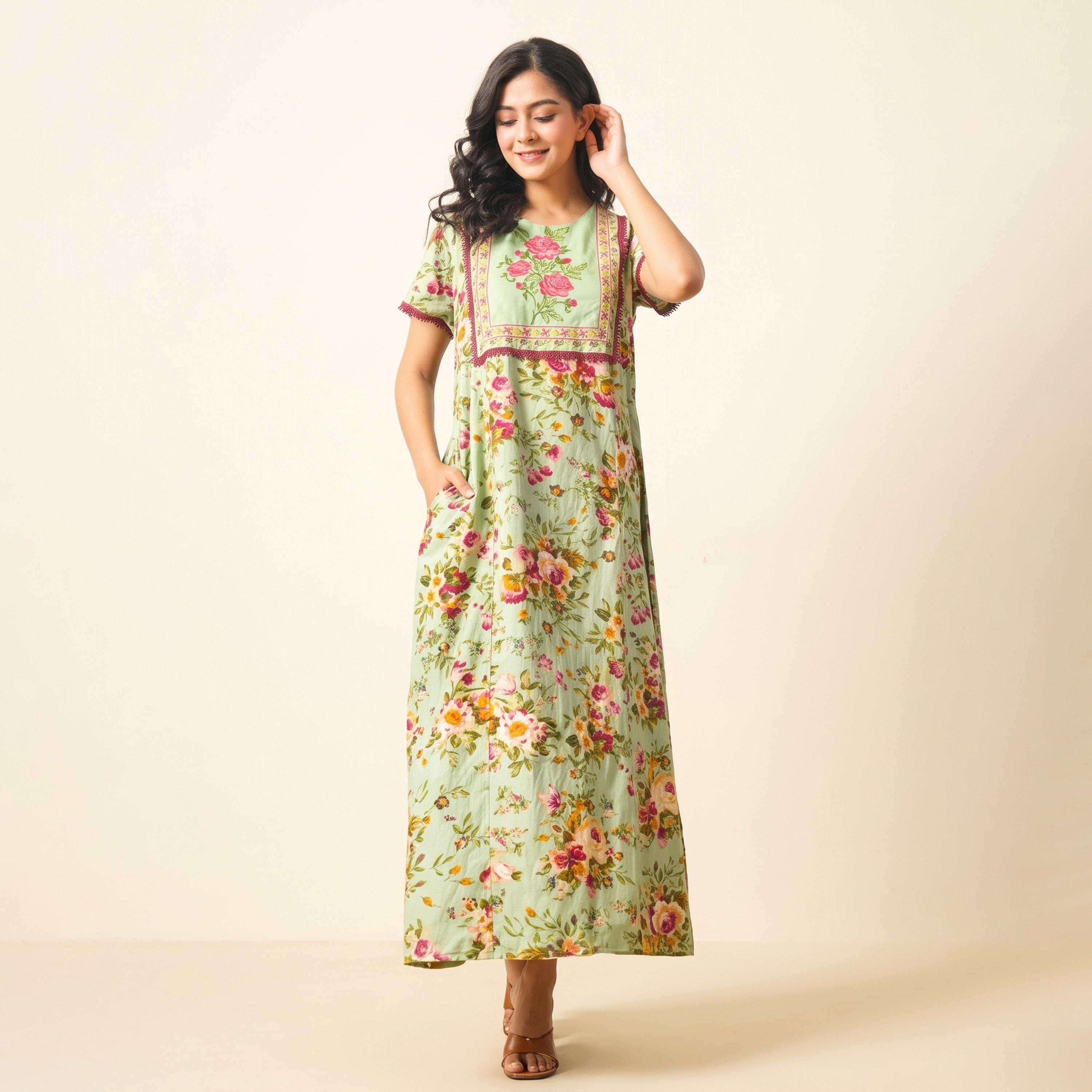 قميص نوم قطن بأكمام قصيرة ومطرز بأزهار-women-clothing-nightwear-nighties-image-1