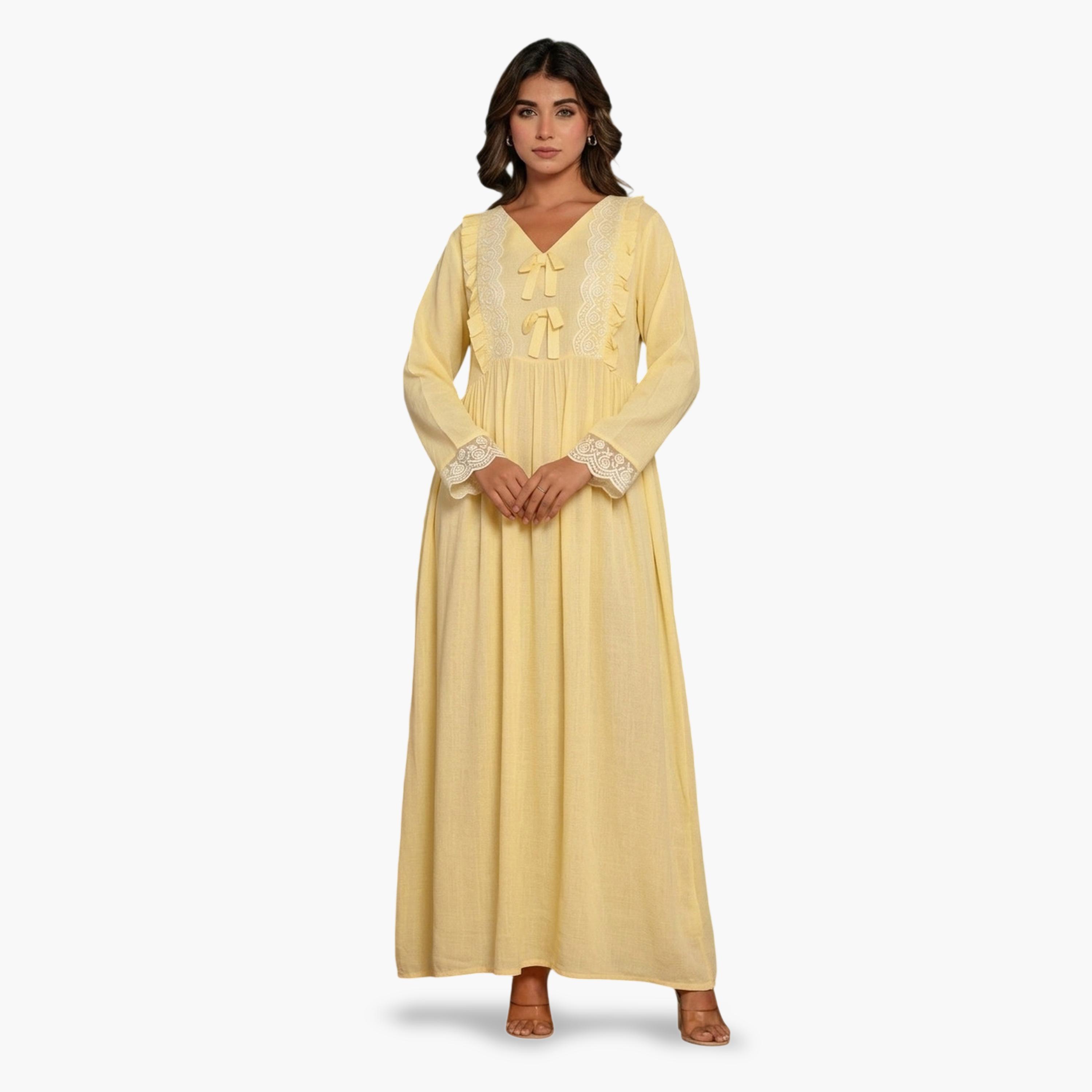 قميص نوم بأكمام طويلة وتفاصيل دانتيل فيسكوز أصفر-women-clothing-nightwear-nighties-image-1