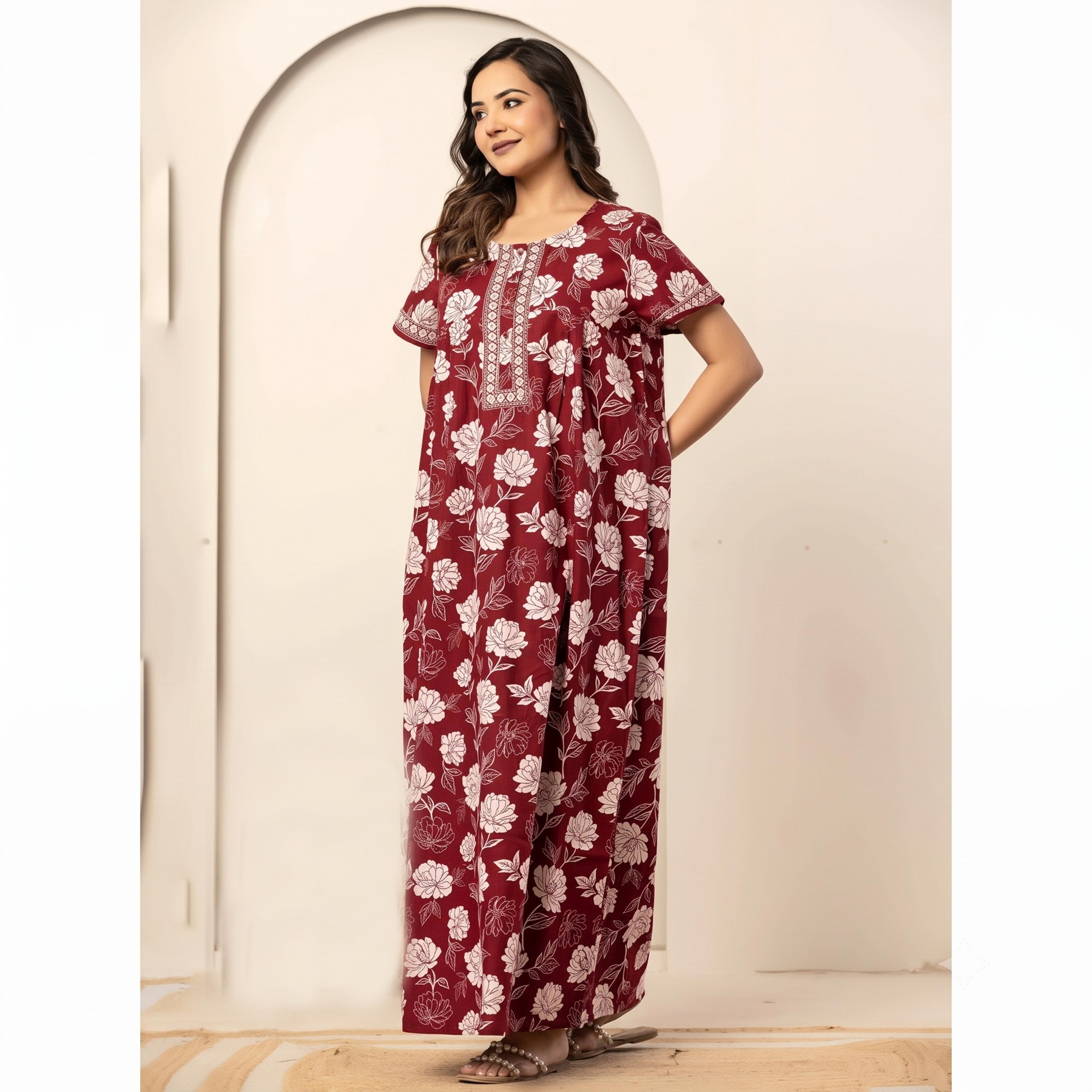قميص نوم قطن بأكمام قصيرة وطبعة أزهار بلون مارون-women-clothing-nightwear-nighties-image-5