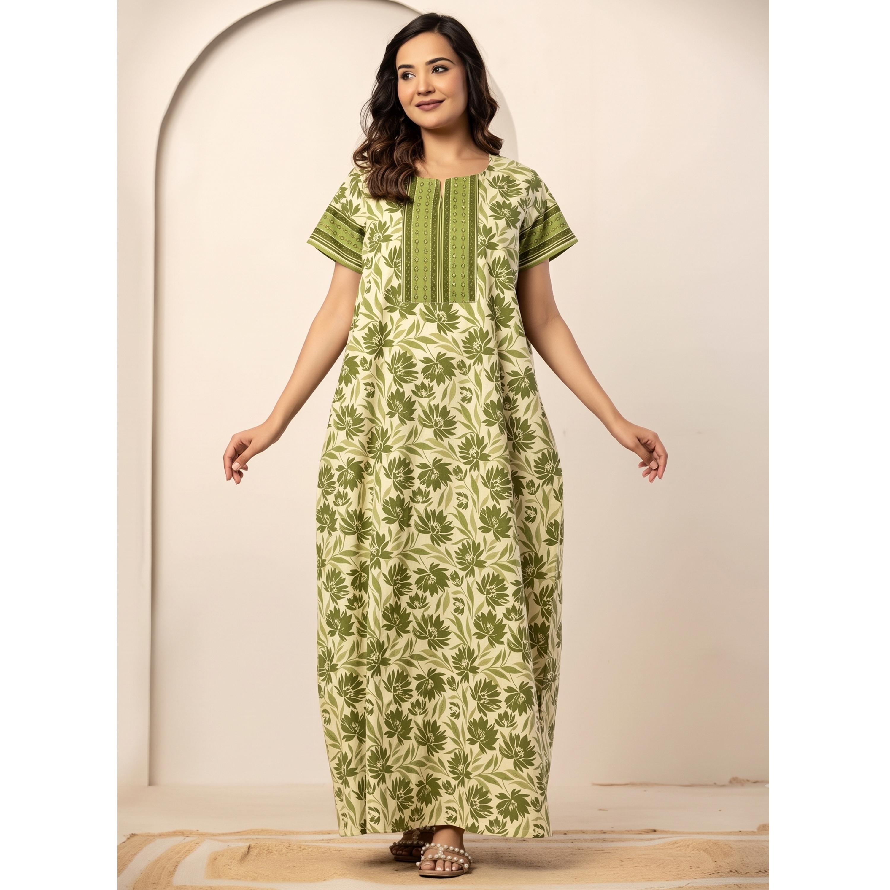 قميص نوم قطن بأكمام قصيرة وطبعة أزهار بلون أخضر-women-clothing-nightwear-nighties-image-1