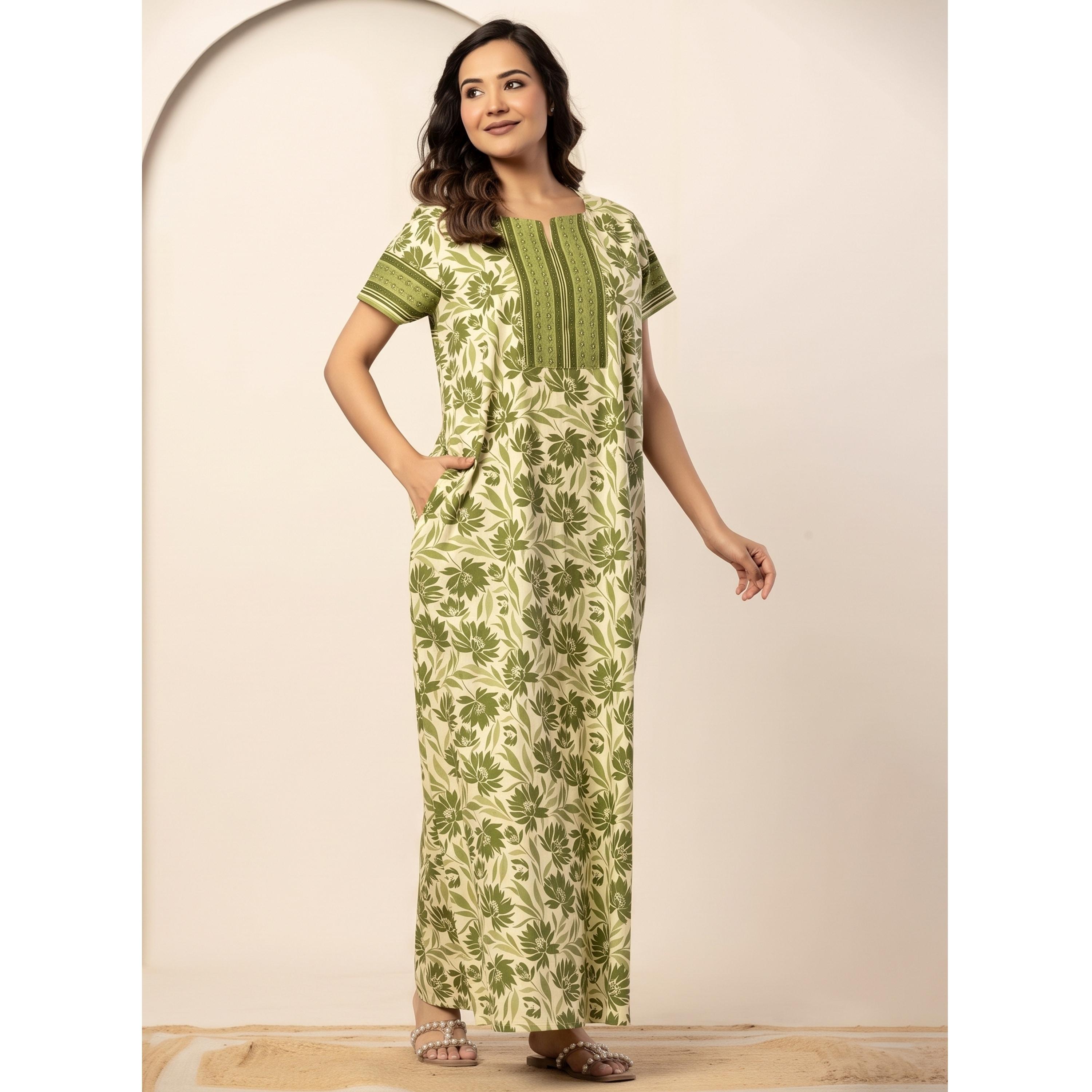 قميص نوم قطن بأكمام قصيرة وطبعة أزهار بلون أخضر-women-clothing-nightwear-nighties-image-2