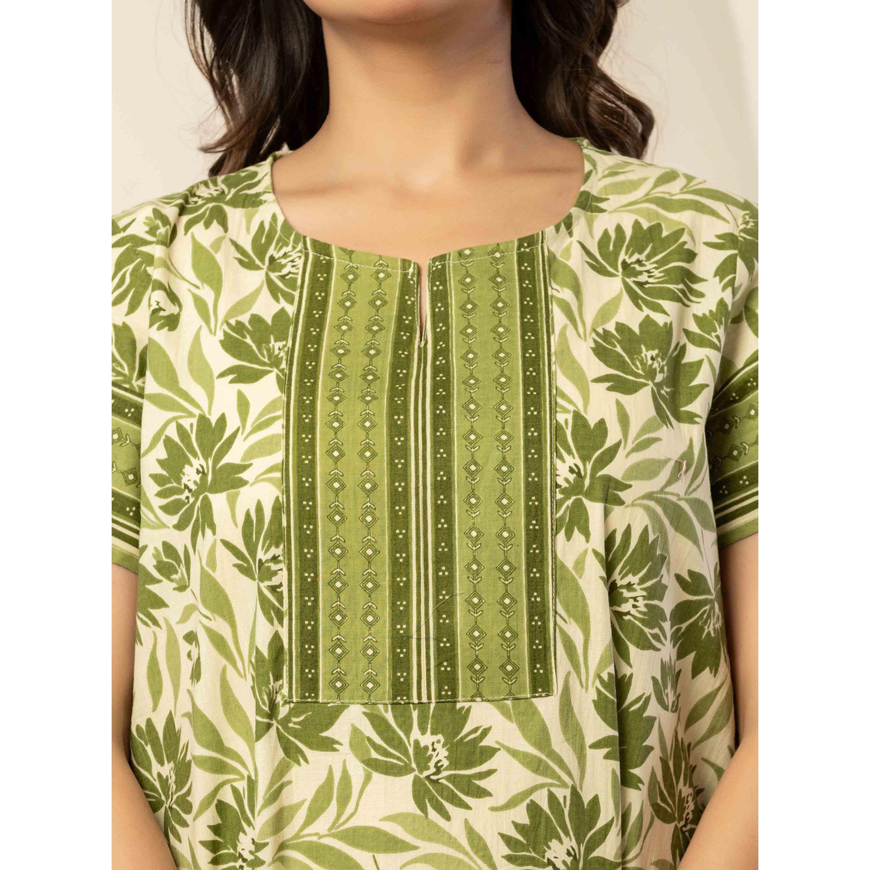 قميص نوم قطن بأكمام قصيرة وطبعة أزهار بلون أخضر-women-clothing-nightwear-nighties-image-6