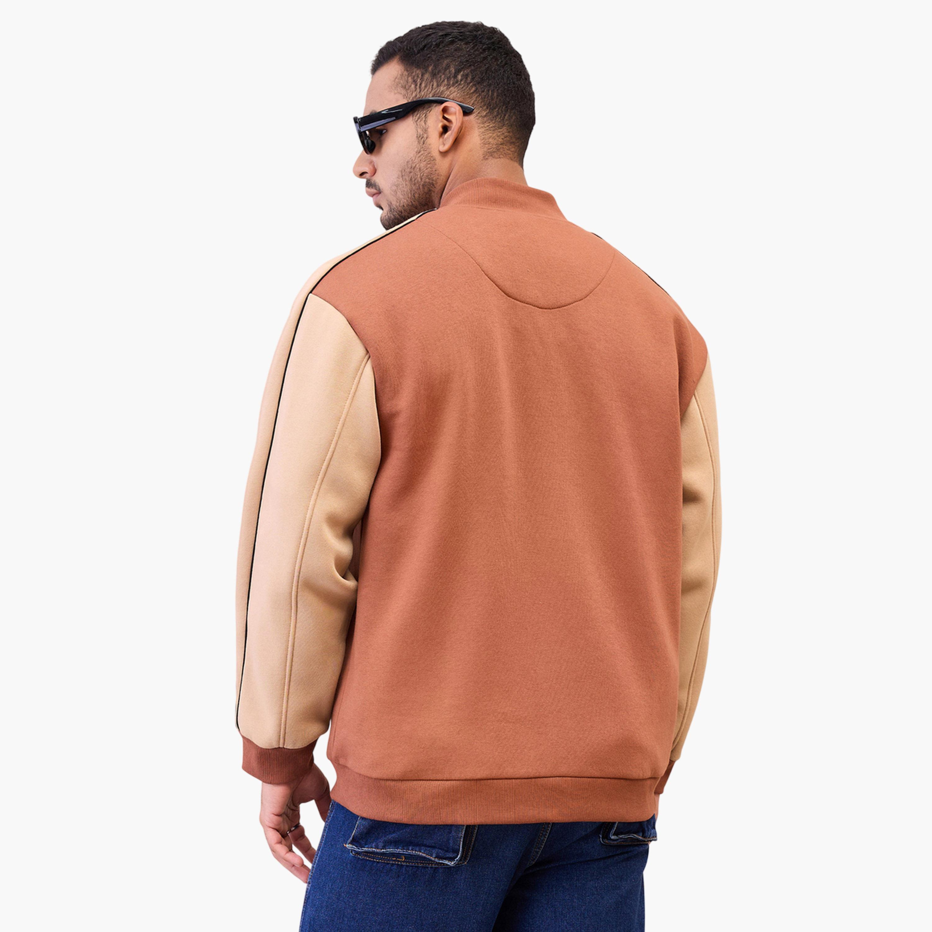 جاكيت فارستي بتطريز وأزرار بلونين-men-clothing-jacketsandblazers-jackets-image-2