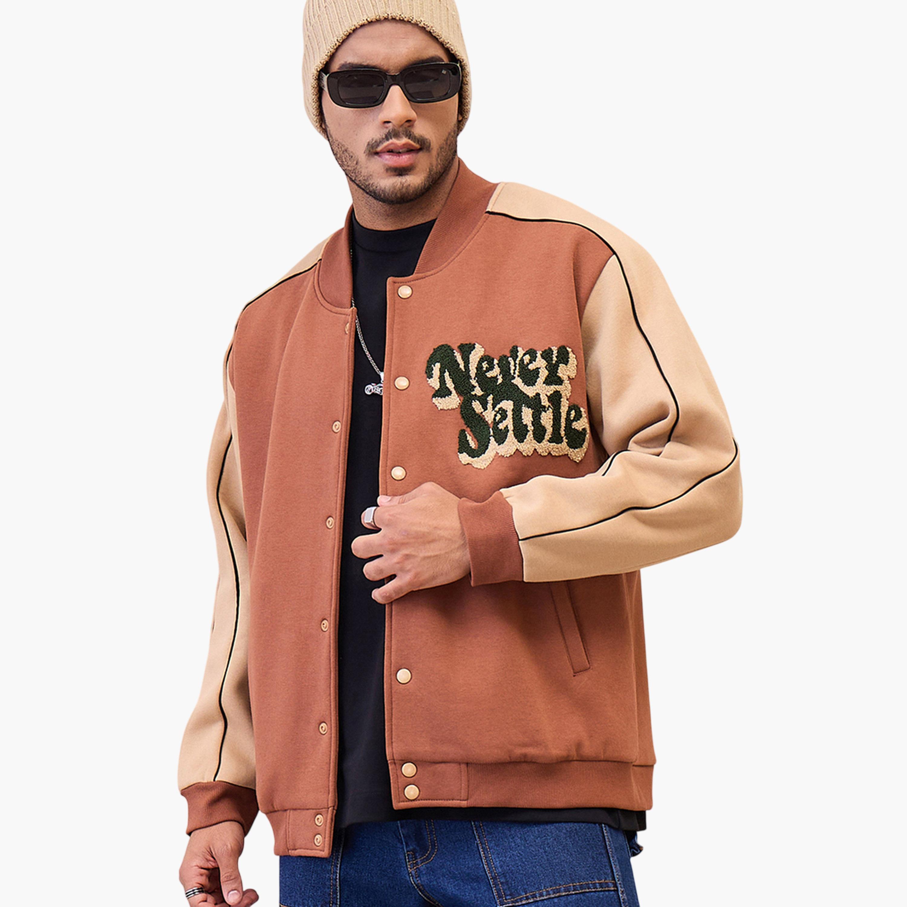 جاكيت فارستي بتطريز وأزرار بلونين-men-clothing-jacketsandblazers-jackets-image-6