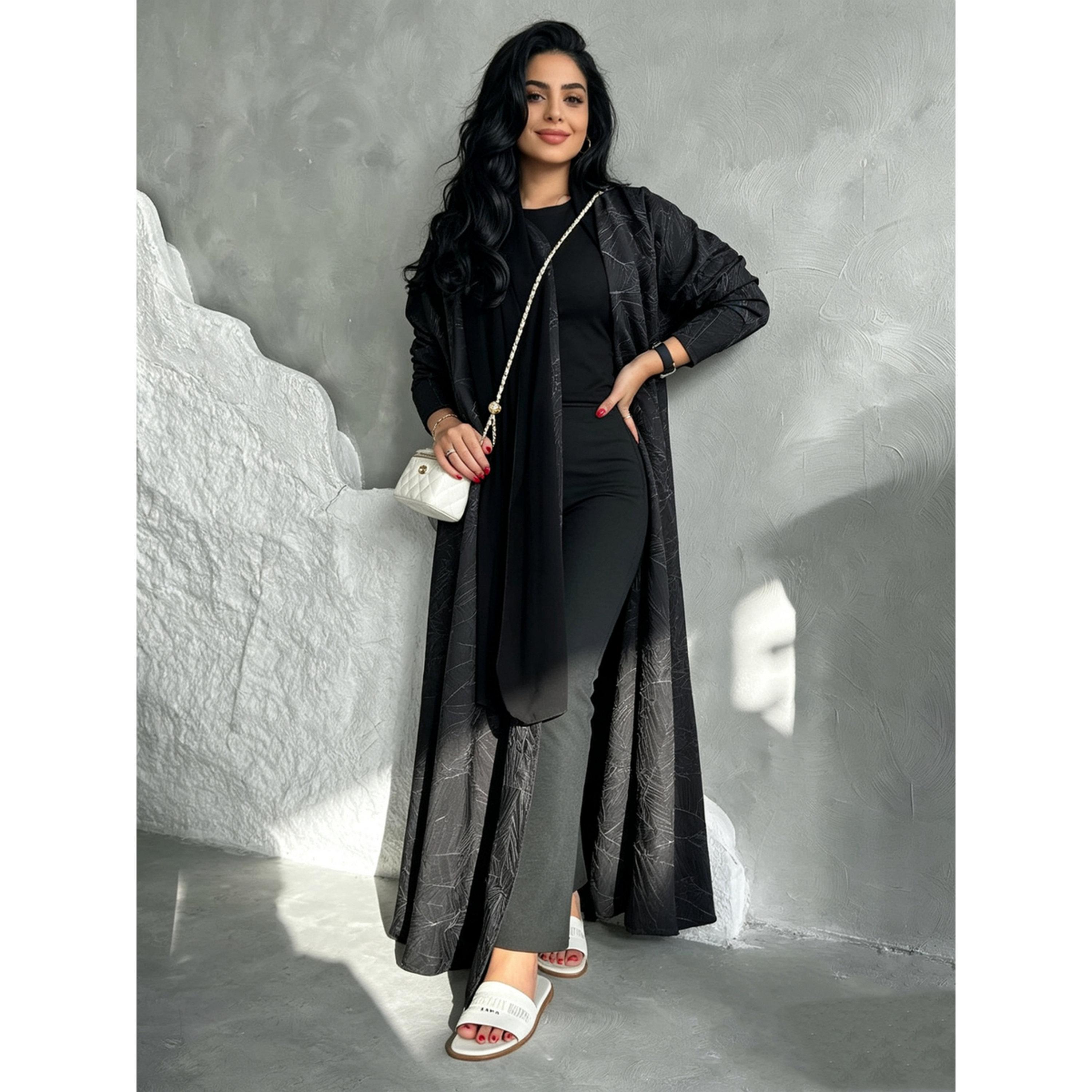 عباية بملمس بارز بلون أسود-women-arabicclothing-abayas-image-1