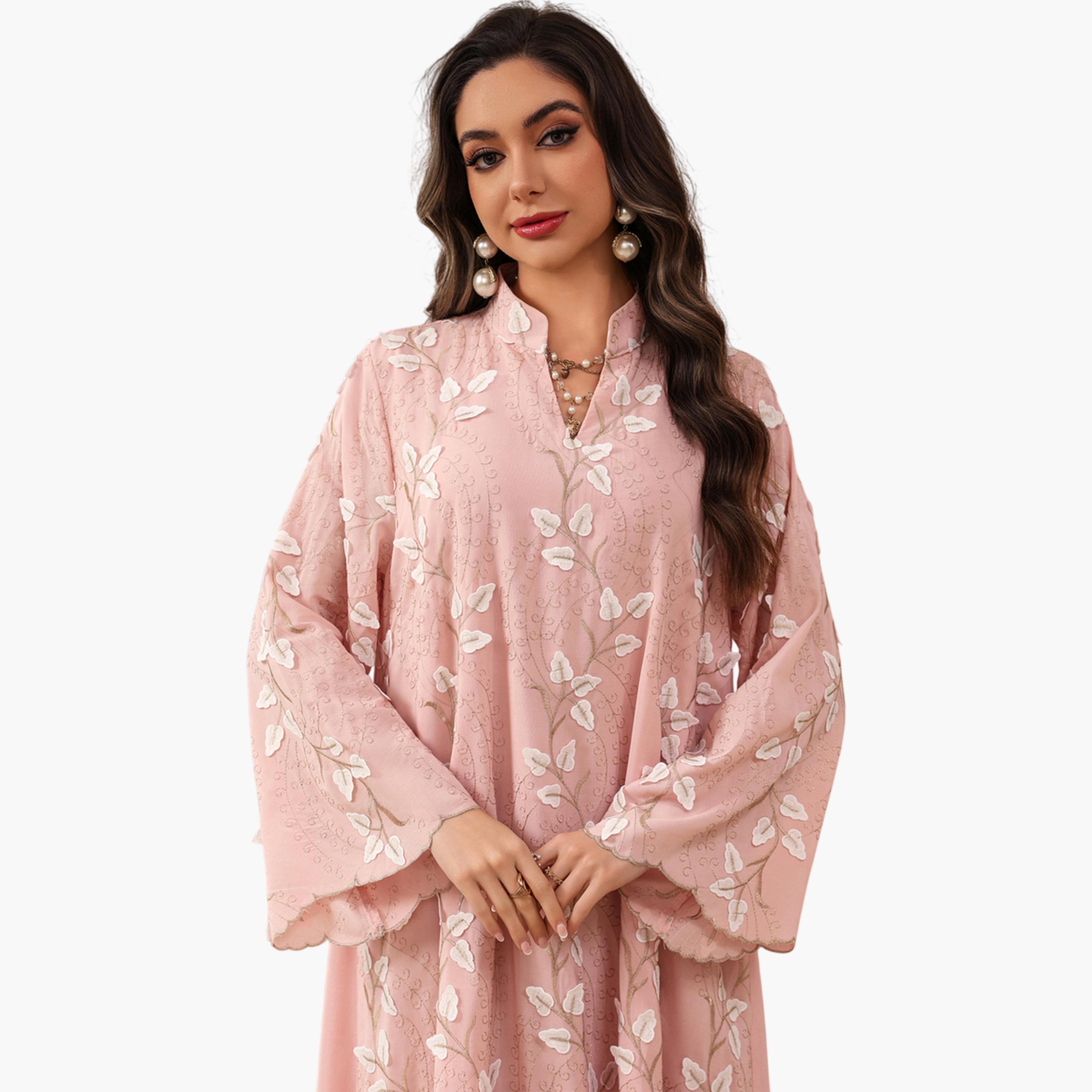 جلابية بحافة واسعة ومطرزة باللون الوردي-women-arabicclothing-jalabiyas-image-2