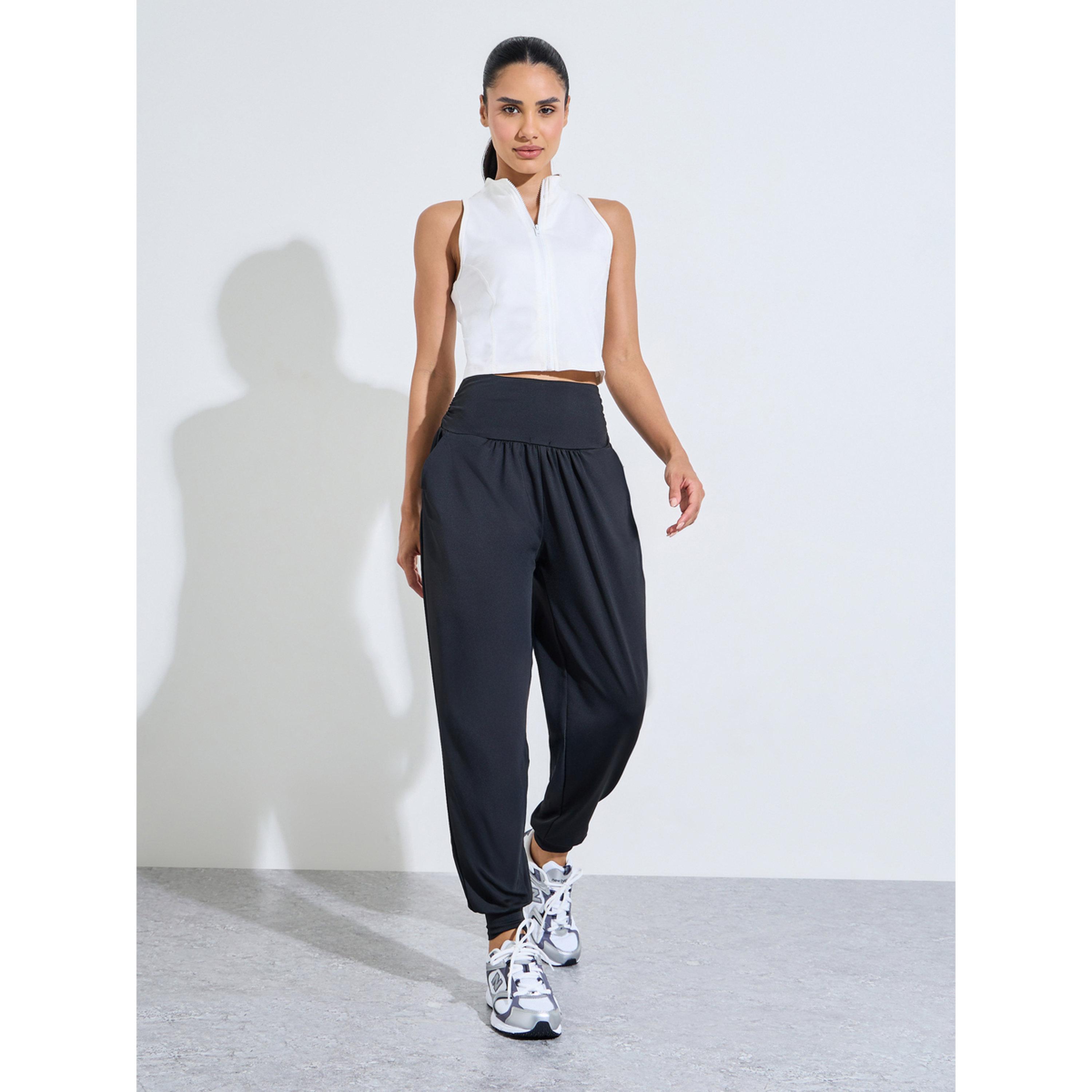 Styli Black Solid Ruched Details Cuffed Hem Joggers-women-clothing-sportswearandactivewear-joggers-image-2
