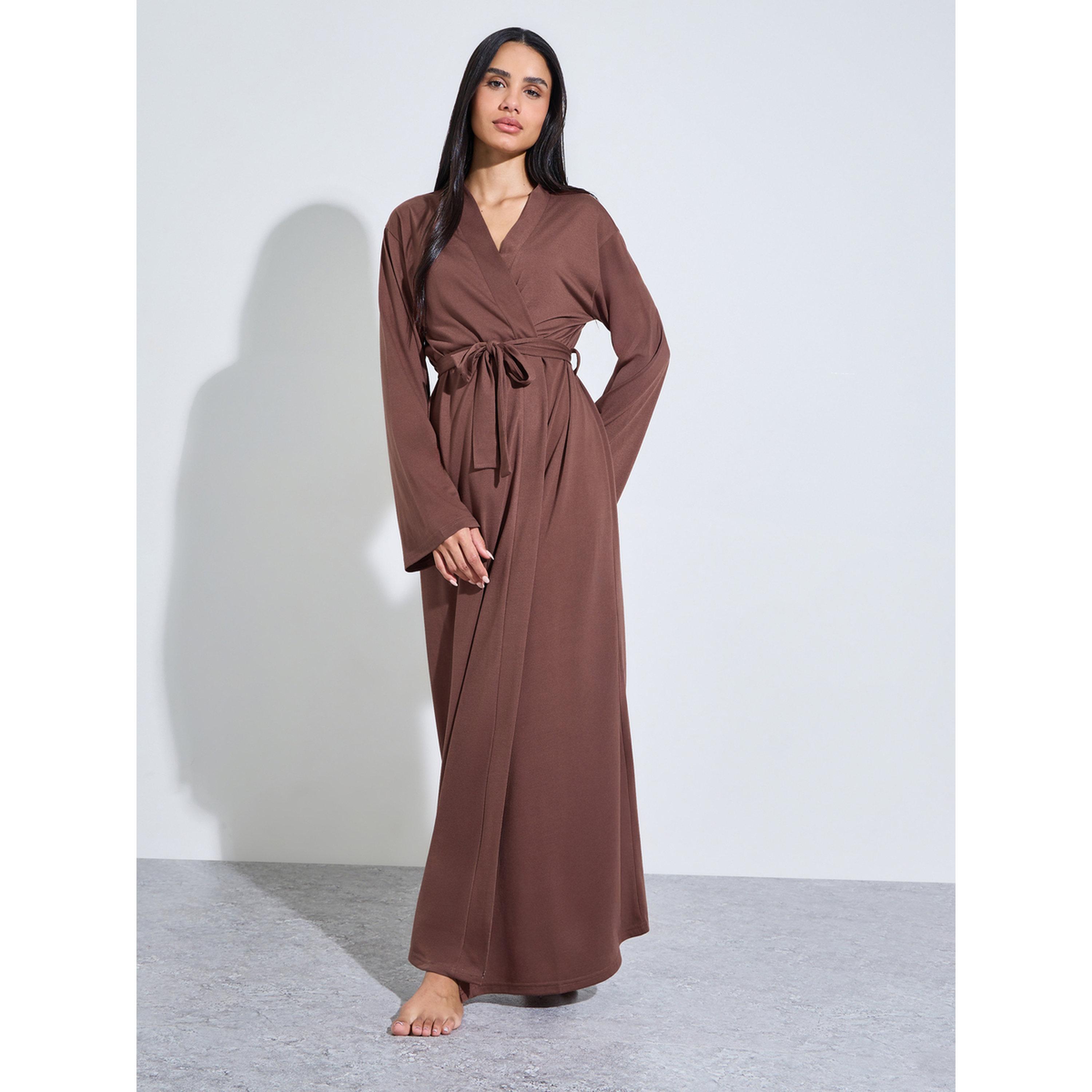 روب طويل سادة بأكمام طويلة برباط باللون البني-women-clothing-nightwear-robes-image-3