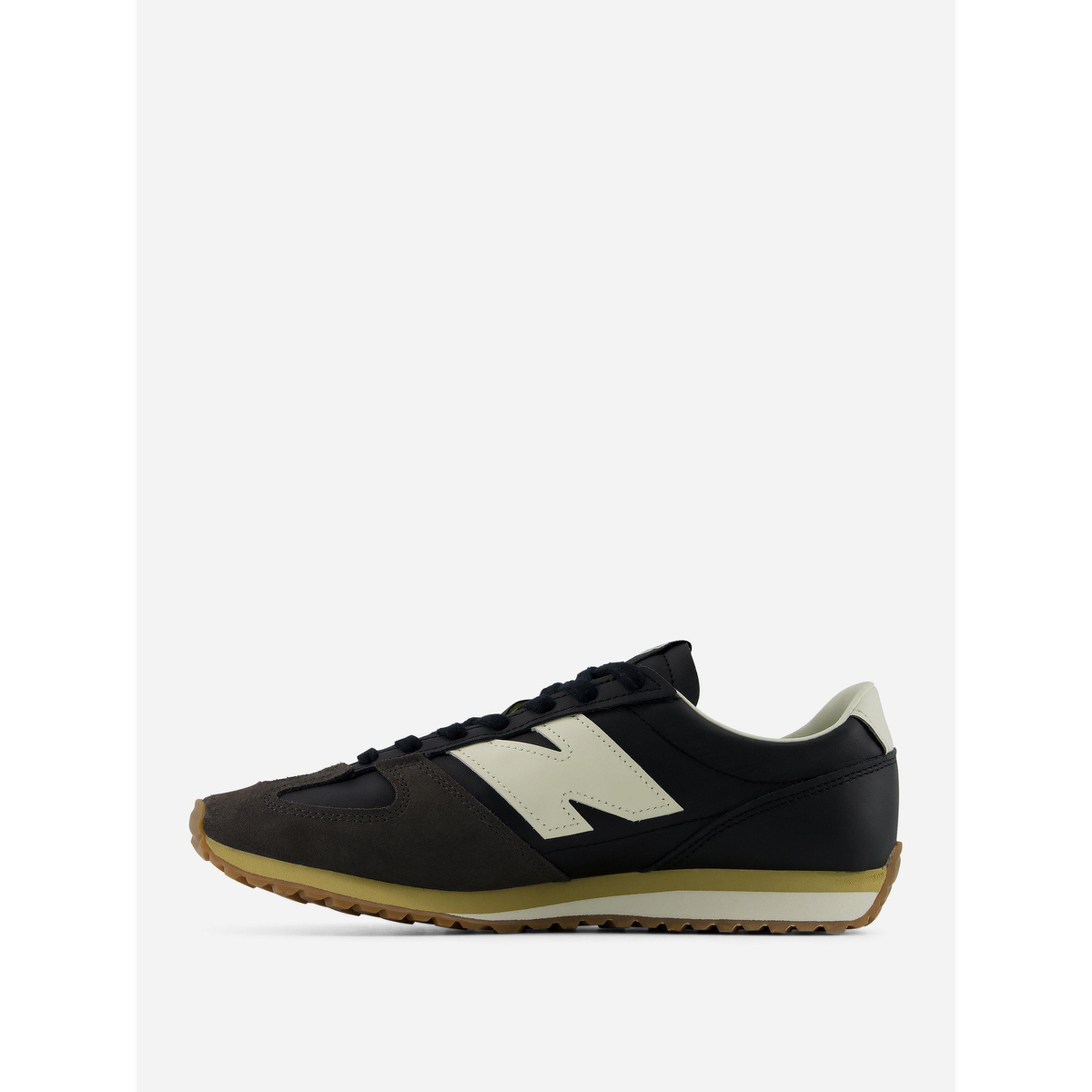 New Balance Black 471 Sneakers-women-shoes-sneakers-image-3