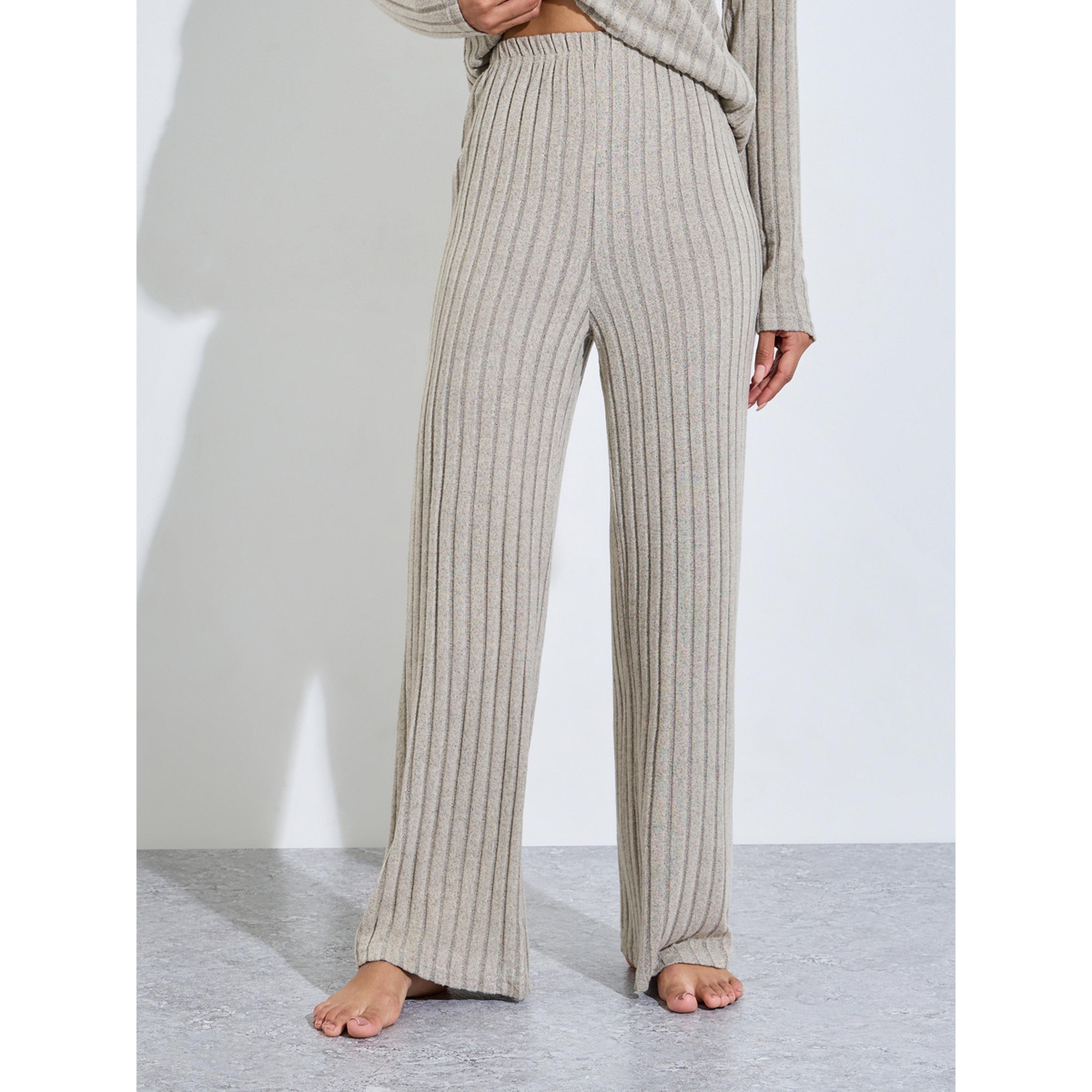 طقم بيجاما من بنطال بأرجل مستقيمة وتيشيرت محبوك بتفاصيل مضلعة بني-women-clothing-nightwear-pyjamas-longsets-image-4