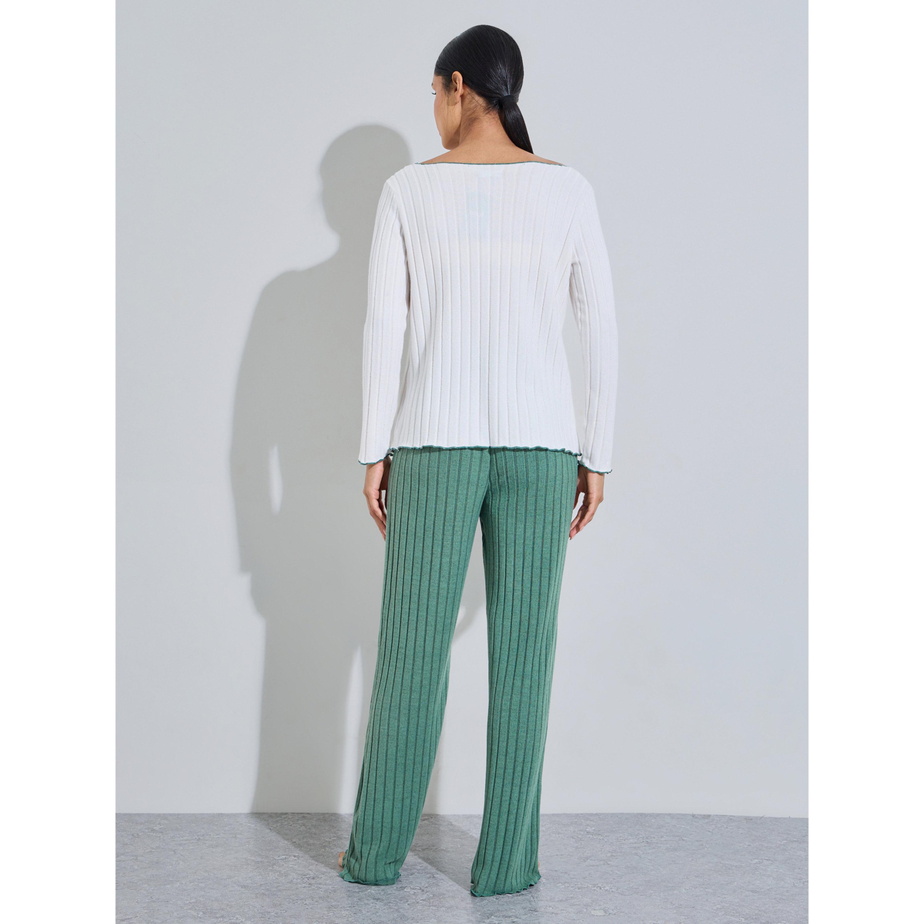 طقم بيجاما من بنطال سادة وبلوزة بياقة قارب بتفاصيل مضلعة وطبعة قلوب أخضر-women-clothing-nightwear-pyjamas-longsets-image-3