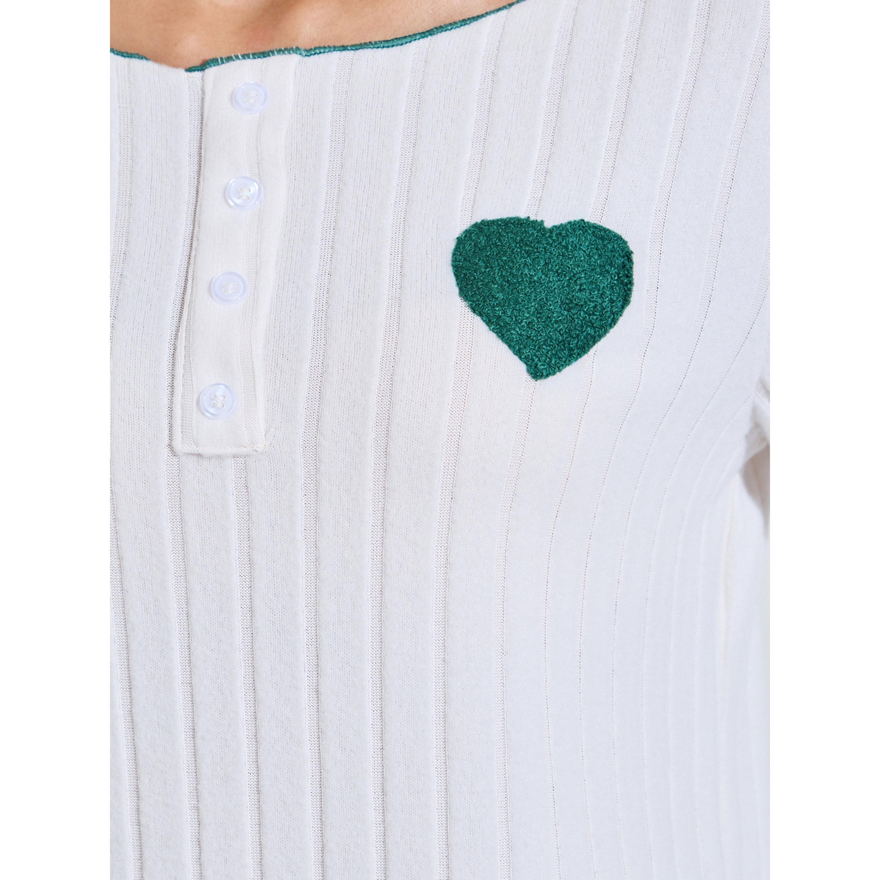 طقم بيجاما من بنطال سادة وبلوزة بياقة قارب بتفاصيل مضلعة وطبعة قلوب أخضر-women-clothing-nightwear-pyjamas-longsets-image-5