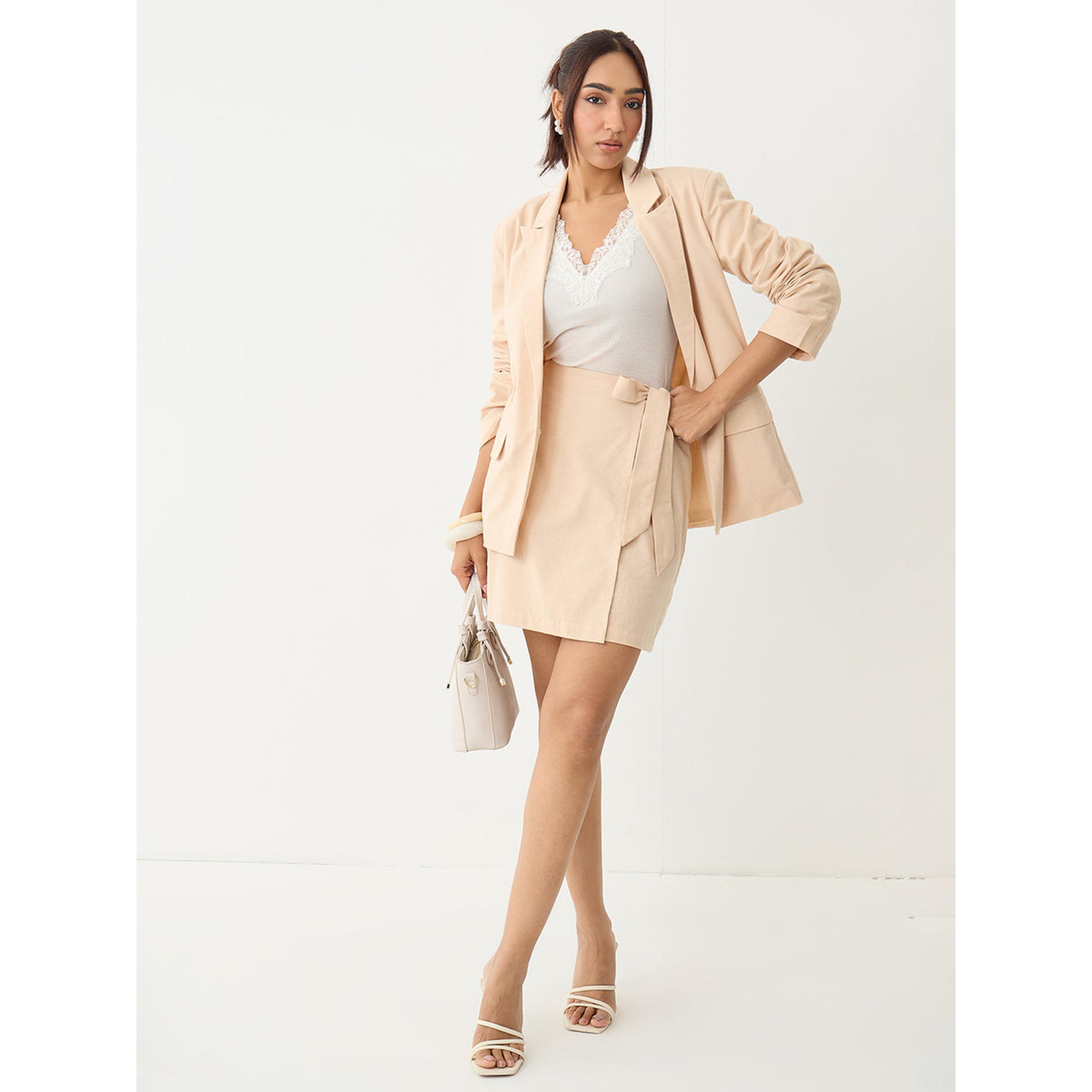 بليزر طويل بأزرار بيج-women-clothing-coatsandjackets-blazers-image-2