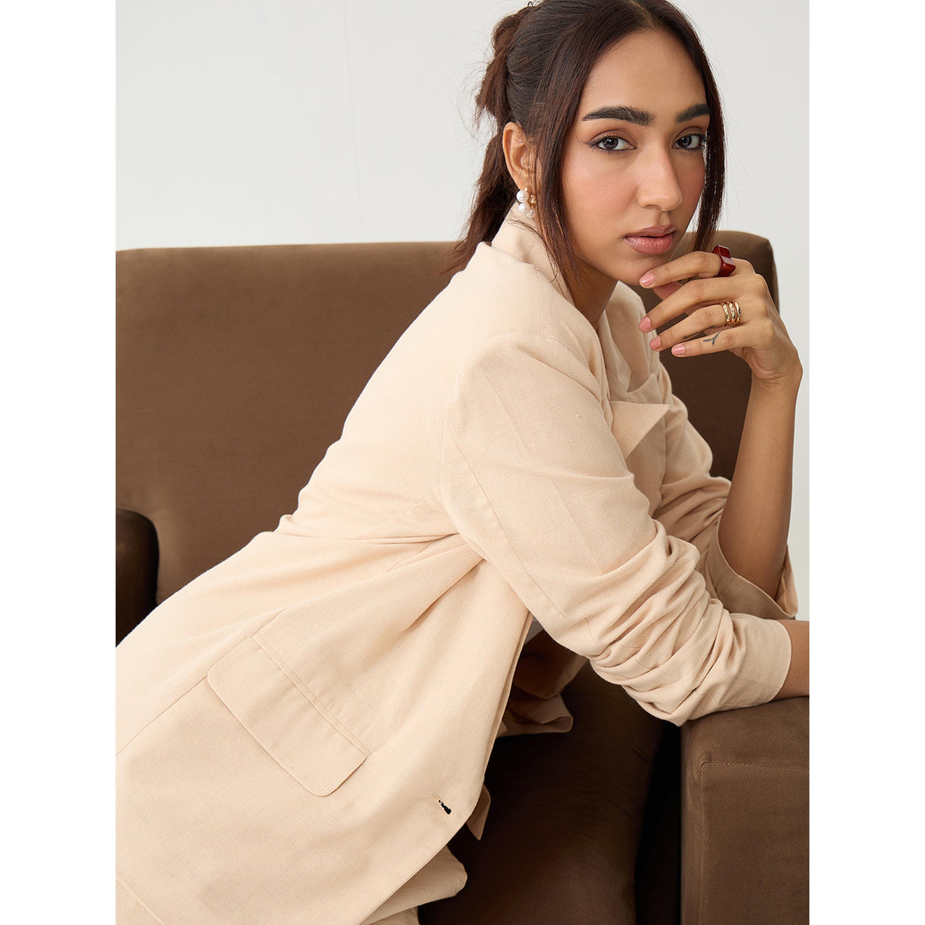 بليزر طويل بأزرار بيج-women-clothing-coatsandjackets-blazers-image-5