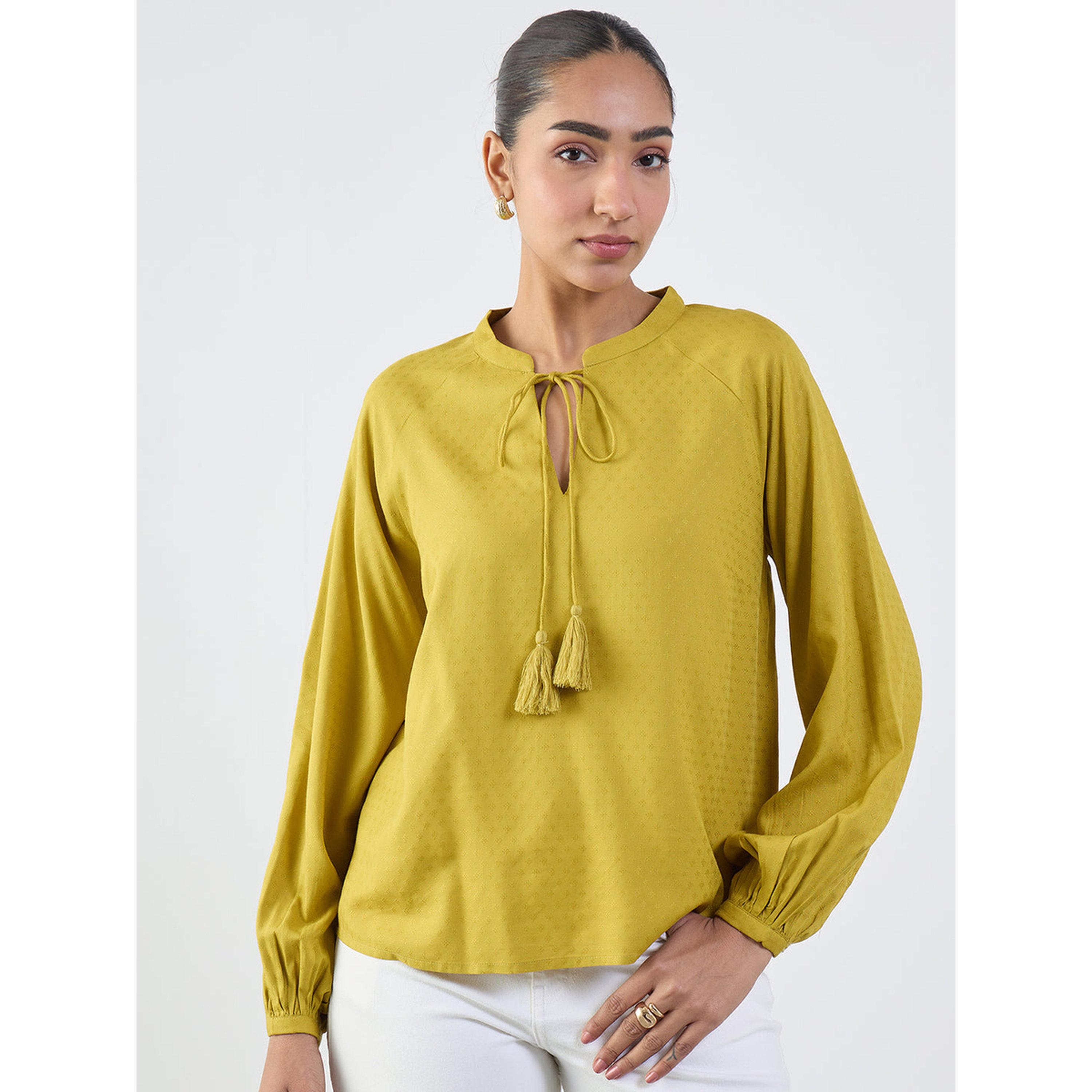 فيميلا × ستايلي - بلوزة طويلة الأكمام بلون الخردل رباط عند الرقبة-women-clothing-shirtsandblouses-blouses-image-1