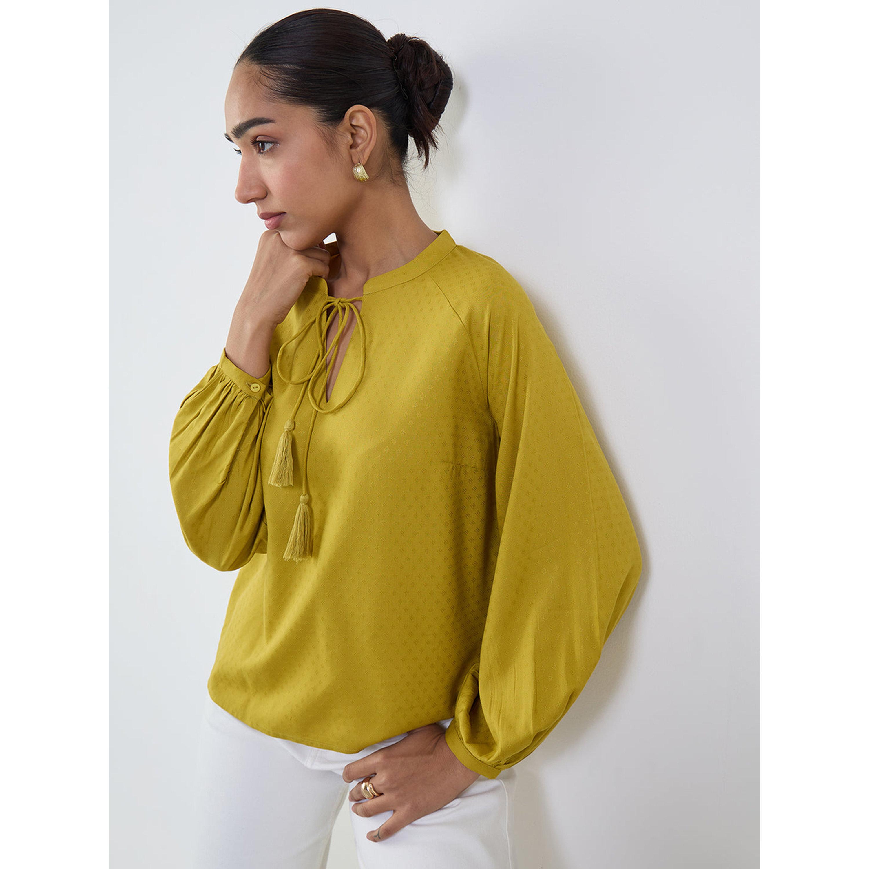 فيميلا × ستايلي - بلوزة طويلة الأكمام بلون الخردل رباط عند الرقبة-women-clothing-shirtsandblouses-blouses-image-3