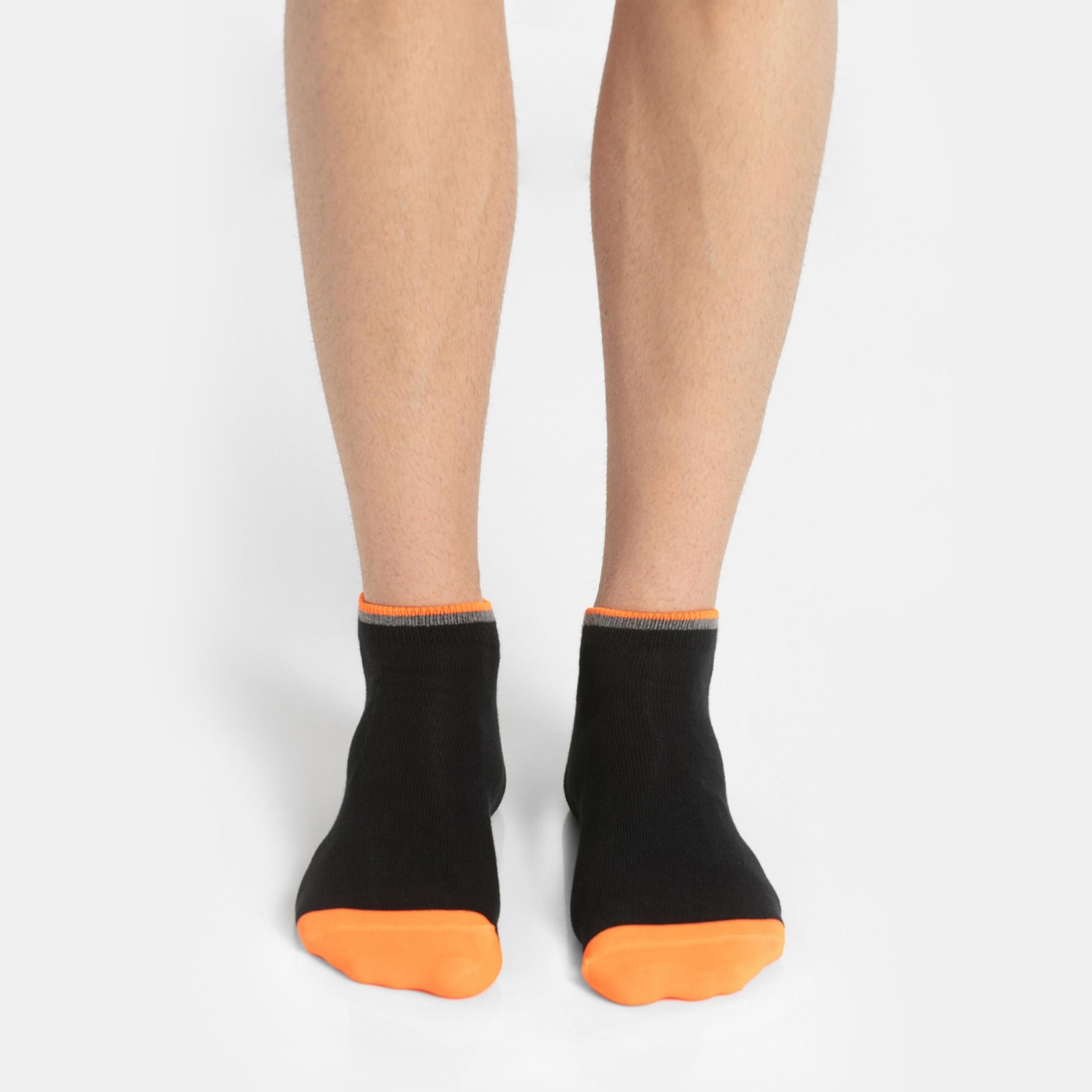 جوارب رياضية قصيرة الكاحل متنوعة للرجال من جوكي-men-socks-image-1