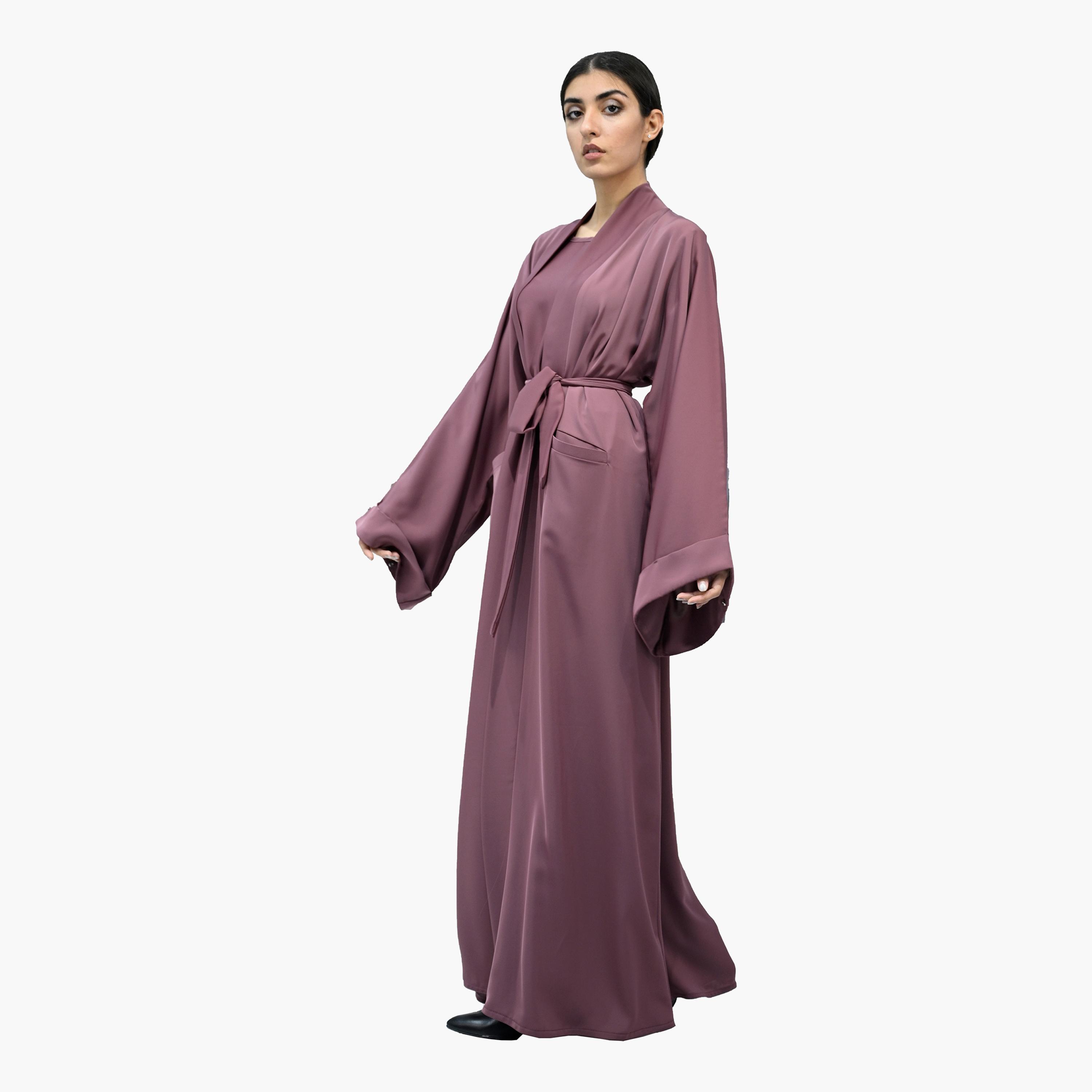 عباية نخبة أرجوانية بأكمام واسعة من الساتان اللامع تأتي مع فستان داخلي وحزام-women-arabicclothing-abayas-image-4