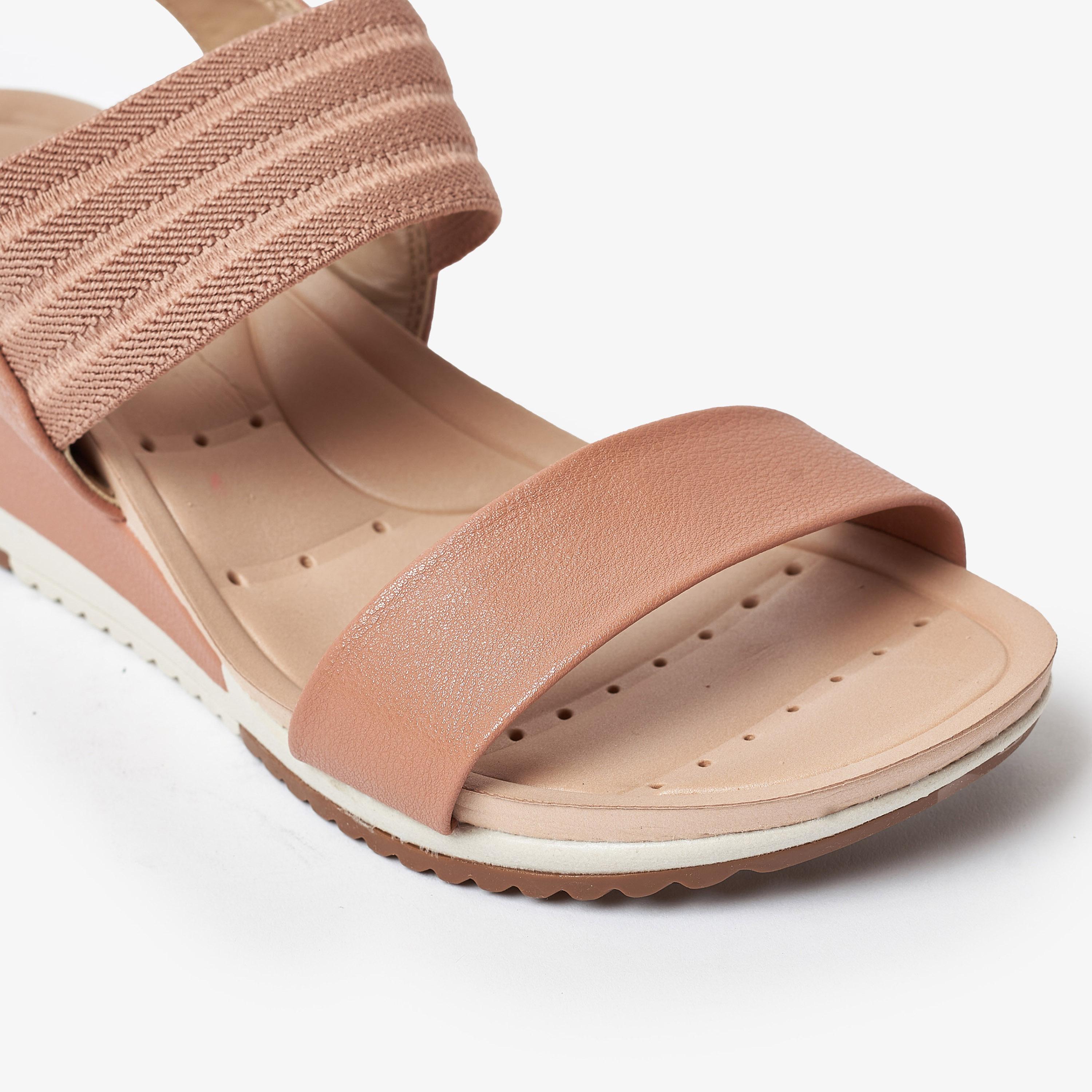 صندل ويدج نسائي من موداري بكعب عريض وحزام خلفي | 7123-107-24456-women-shoes-heels-image-5