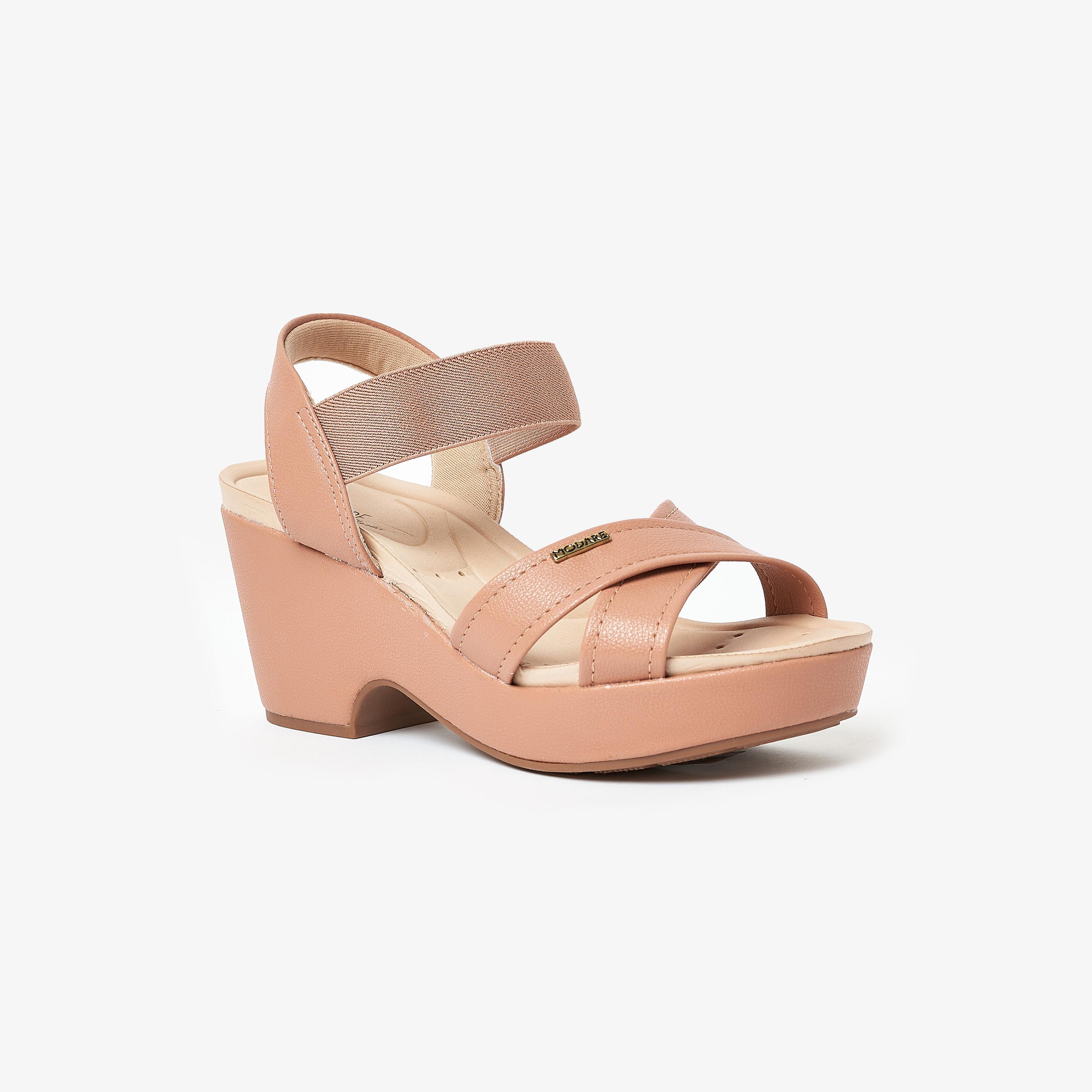 صندل ويدج نسائي من موداري بكعب عريض وحزام خلفي | 7137-117-22454-women-shoes-heels-image-1
