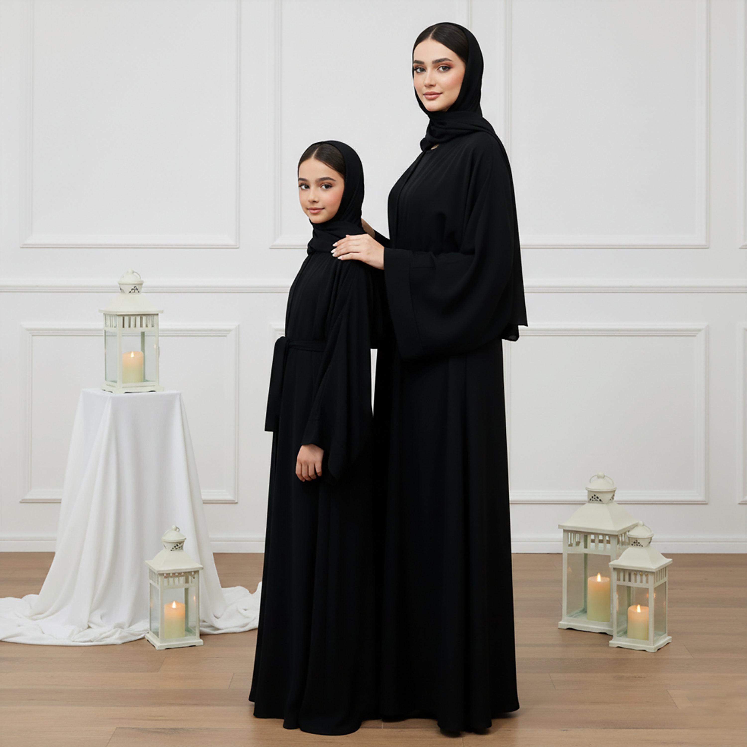 عباية نسائية قماش "ندى" بأكمام "فليرد" مع حجاب - أسود من نخبة-women-arabicclothing-abayas-image-3