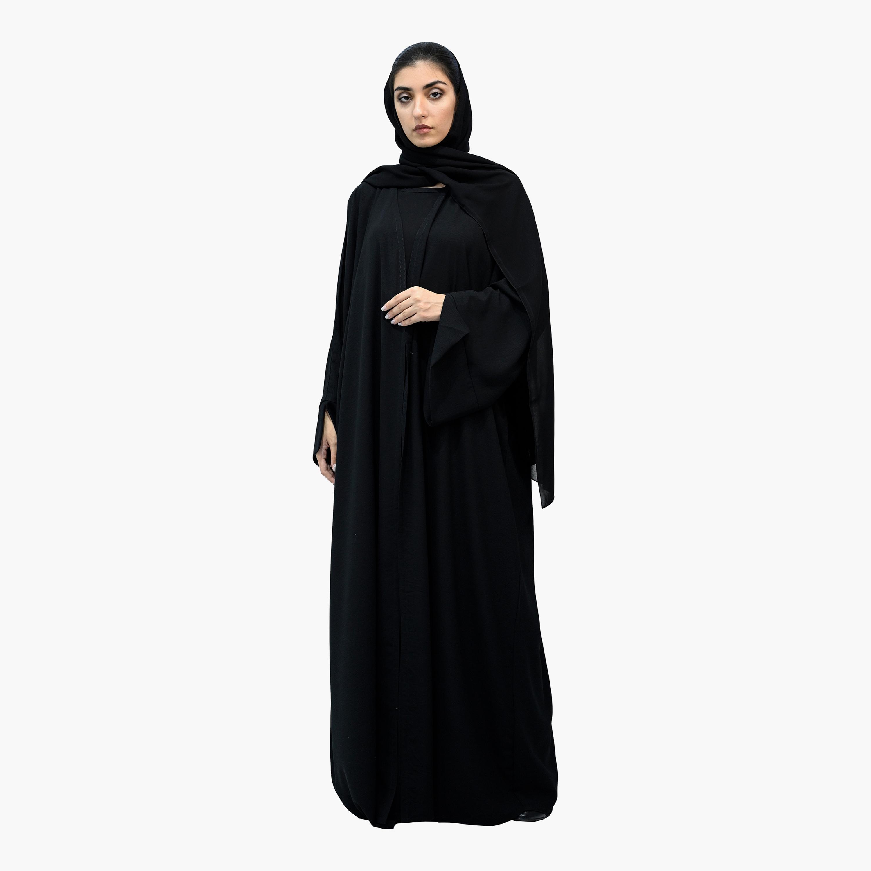 عباية نخبة سوداء غامق بأكمام واسعة وجيوب تأتي مع حجاب وحزام-women-arabicclothing-abayas-image-1