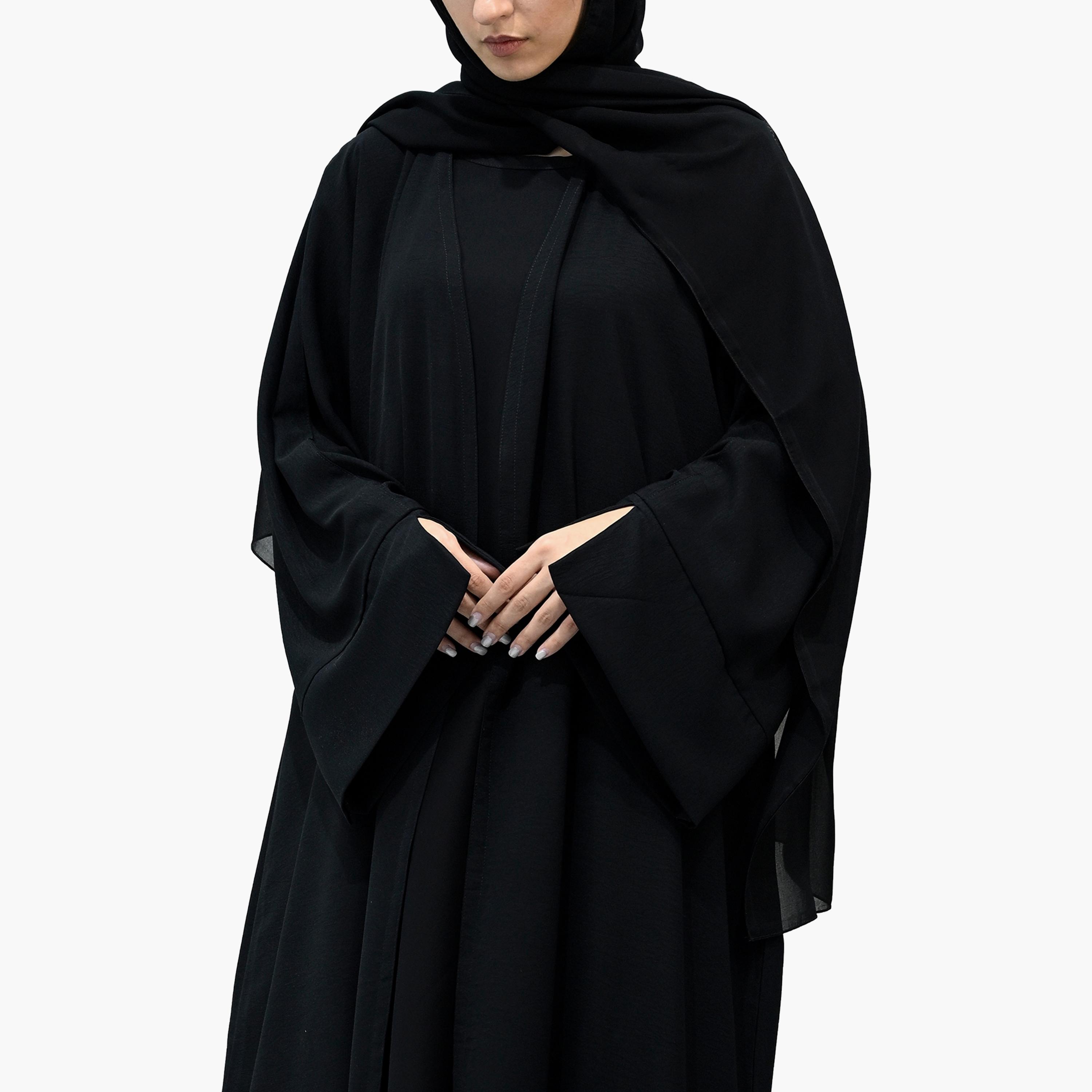عباية نخبة سوداء غامق بأكمام واسعة وجيوب تأتي مع حجاب وحزام-women-arabicclothing-abayas-image-2