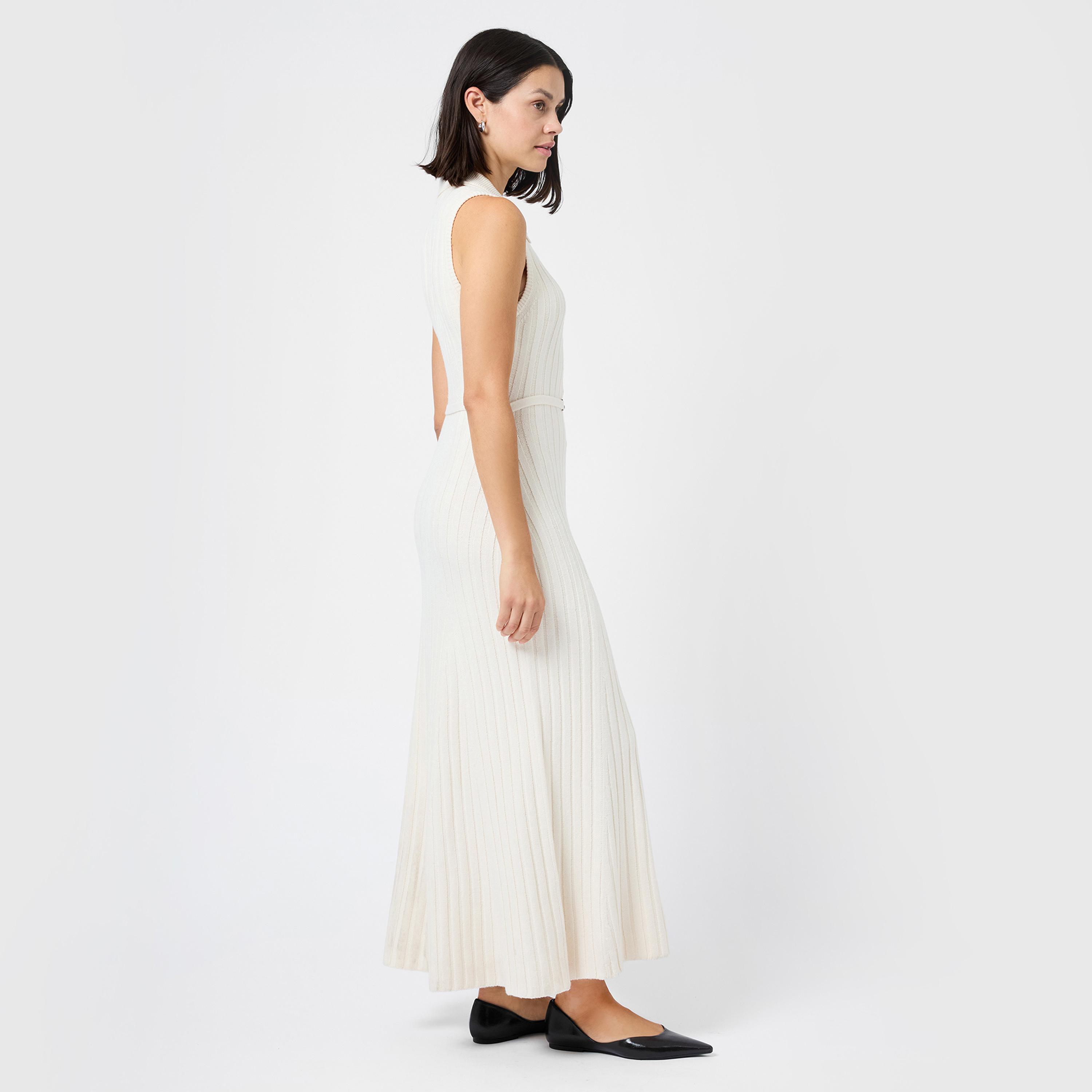 فستان نسائي محبوك بياقة ومخطط لون أبيض من فرينش كونكشن-women-clothing-dresses-image-2