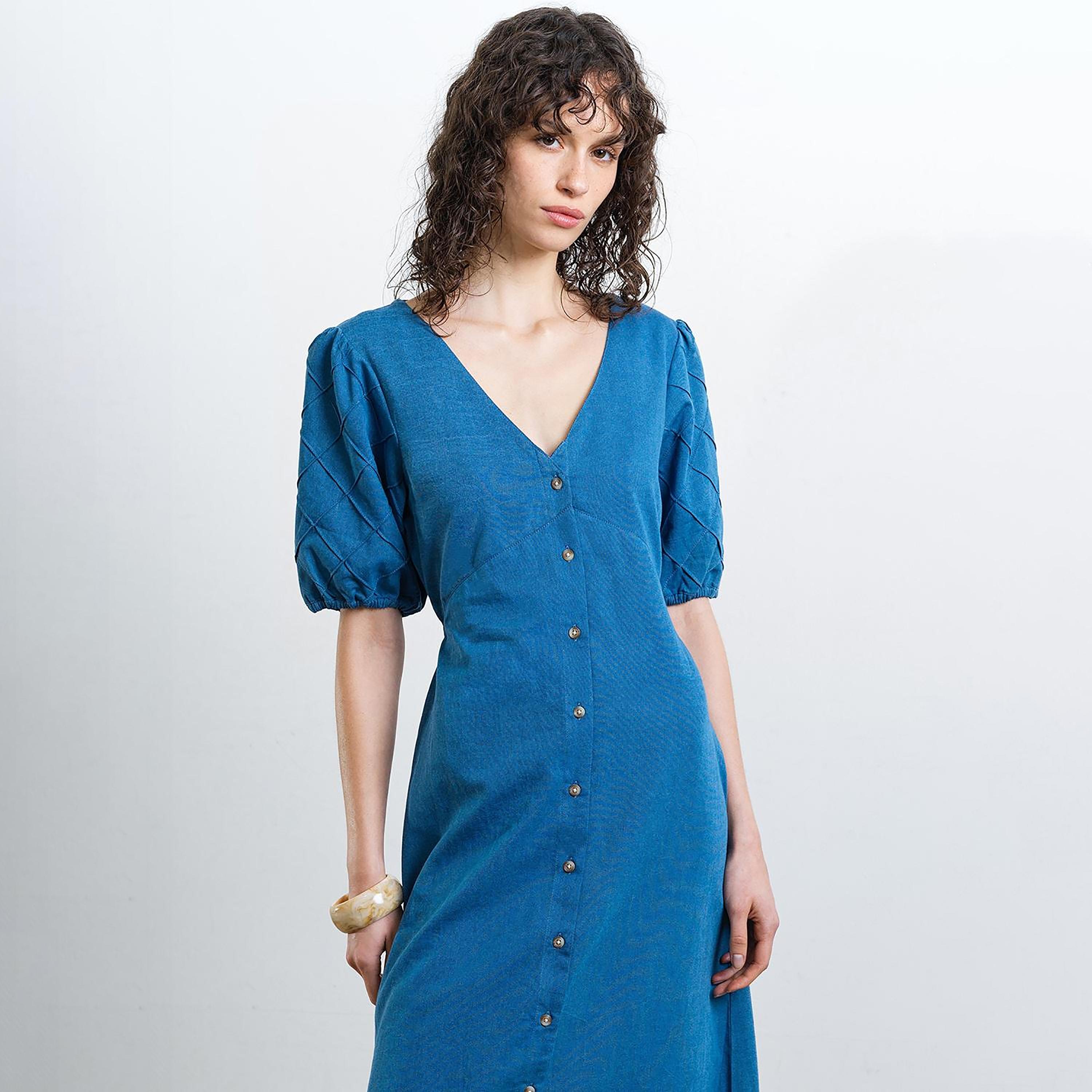 فستان ميدي قطن حريمي بأكمام منتفخة باللون الأزرق من فرينش كونكشن-women-clothing-dresses-image-3