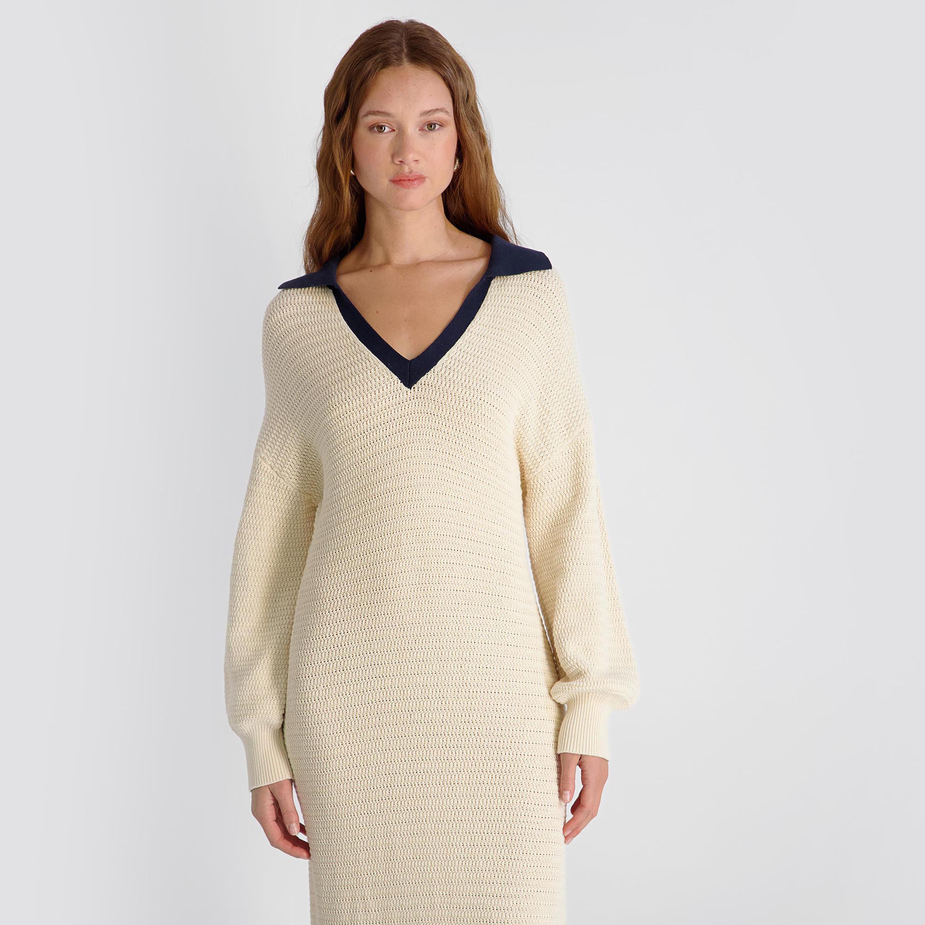 فستان نسائي محبوك قطن بياقة وأكمام منسدلة وفتحة لون بيج من فرينش كونكشن-women-clothing-dresses-image-6