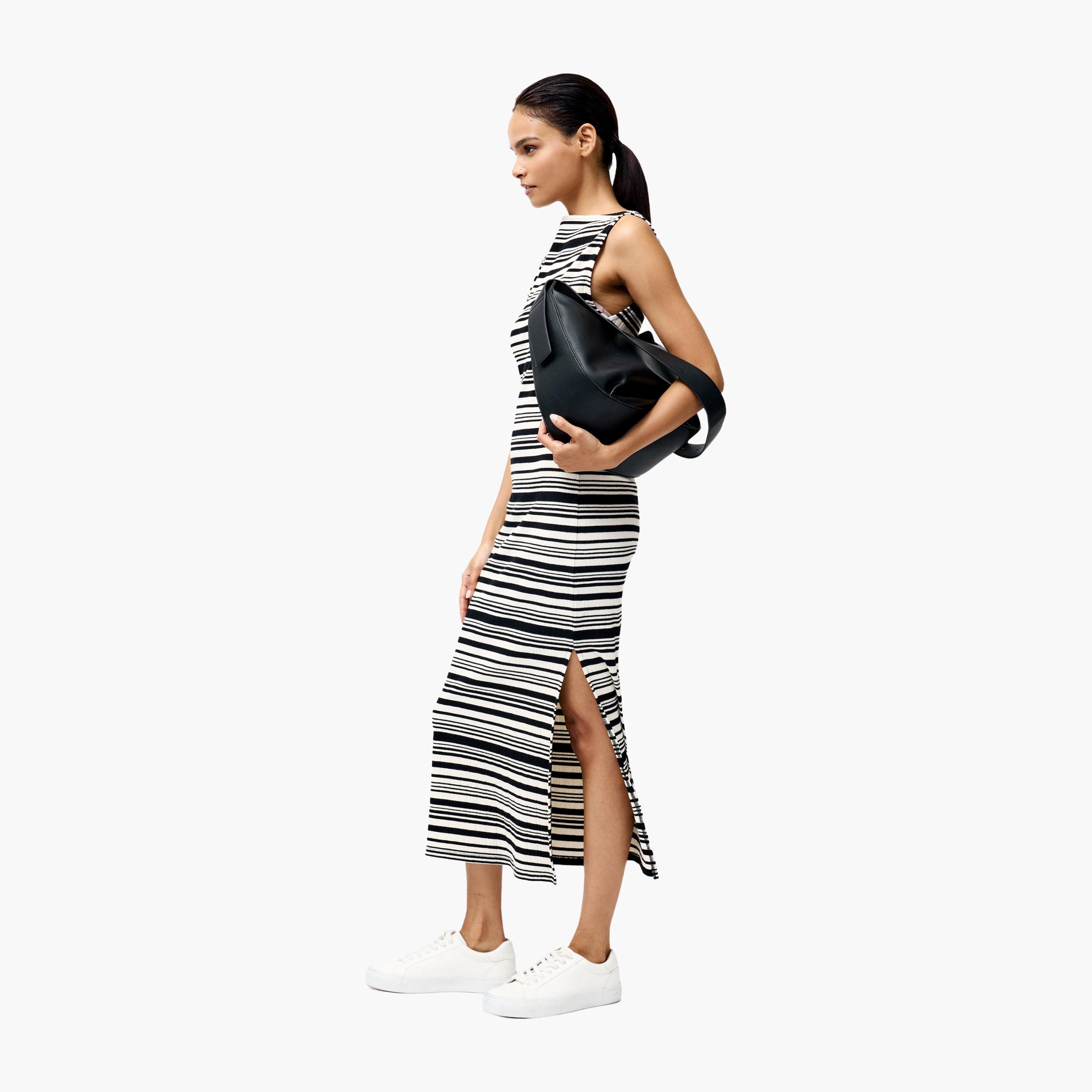 فستان ميدي نسائي أسود مخطط بفتحة جانبية من فرينش كونيكشن-women-clothing-dresses-image-2