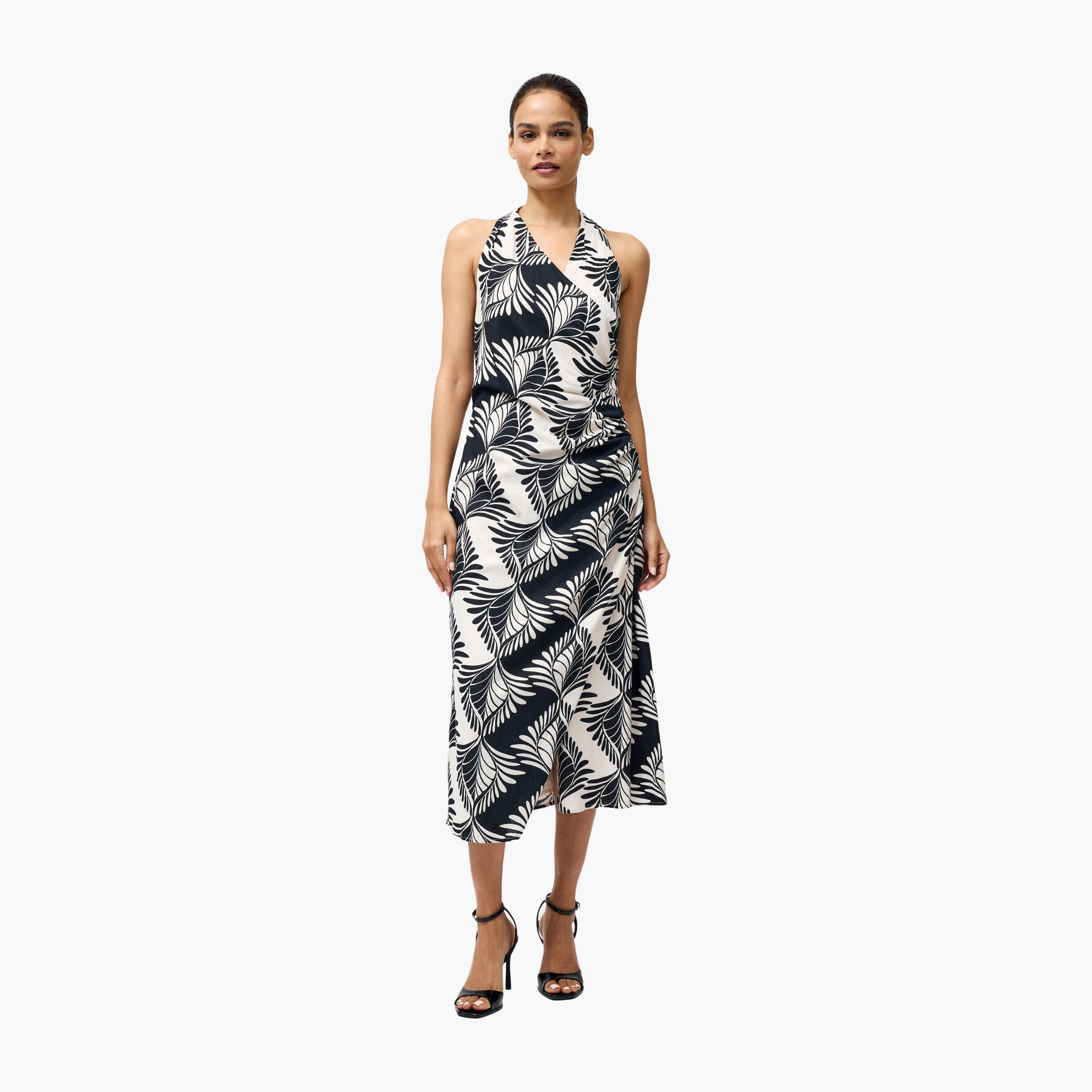 فستان ميدي أسود مطبوع بياقة هالتر للنساء من فرينش كونيكشن-women-clothing-dresses-image-1